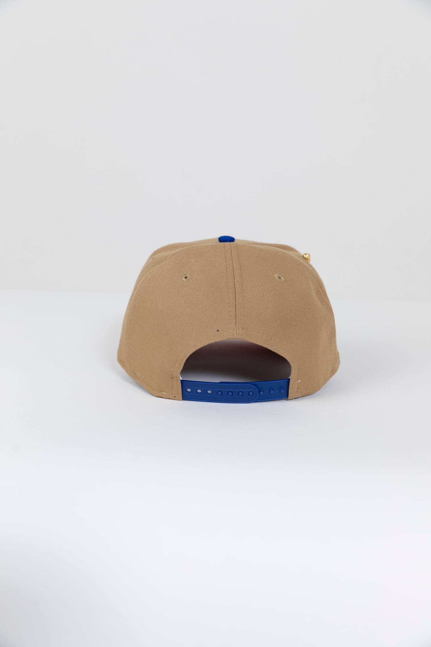 NEW ERA EXCLUSIVE 9FIFTY KHAKI/ BLUE LOS ANGELES DODGERS SNAPBACK W/ 75TH WORLD SERIES SIDE PATCH