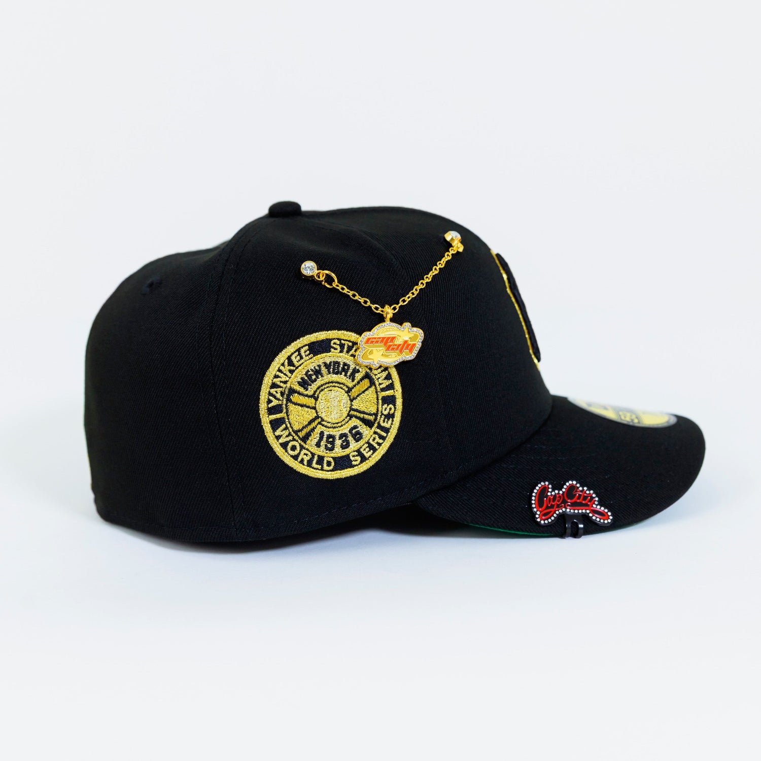 NEW ERA EXCLUSIVE 59FIFTY BLACK NEW YORK YANKEES W/ 1949 WORLD SERIES SIDE PATCH