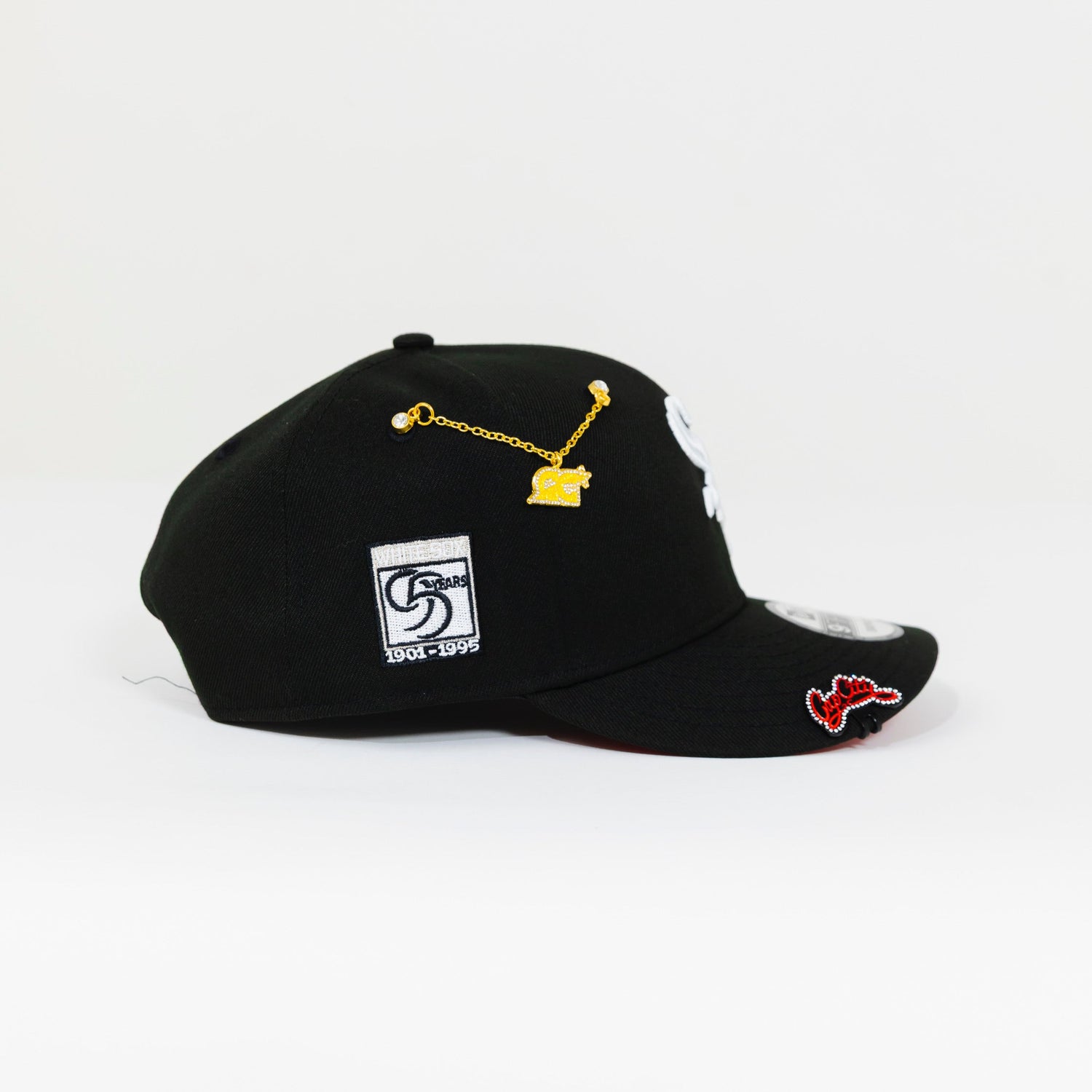 NEW ERA EXCLUSIVE 9FIFTY BLACK CHICAGO WHITE SOX SNAPBACK W/ 95TH ANNIVERSARY SIDE PATCH
