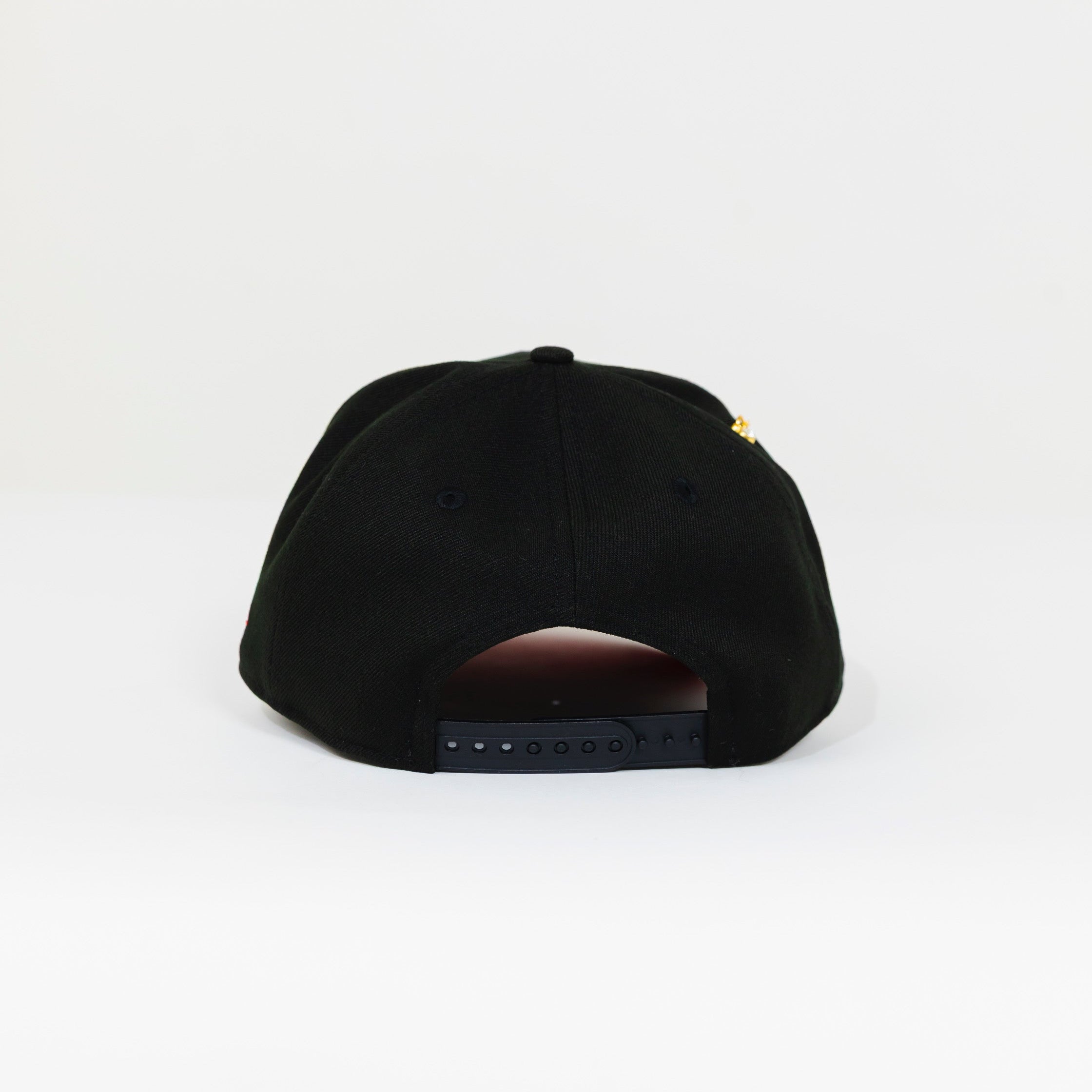 NEW ERA EXCLUSIVE 9FIFTY BLACK CHICAGO WHITE SOX SNAPBACK W