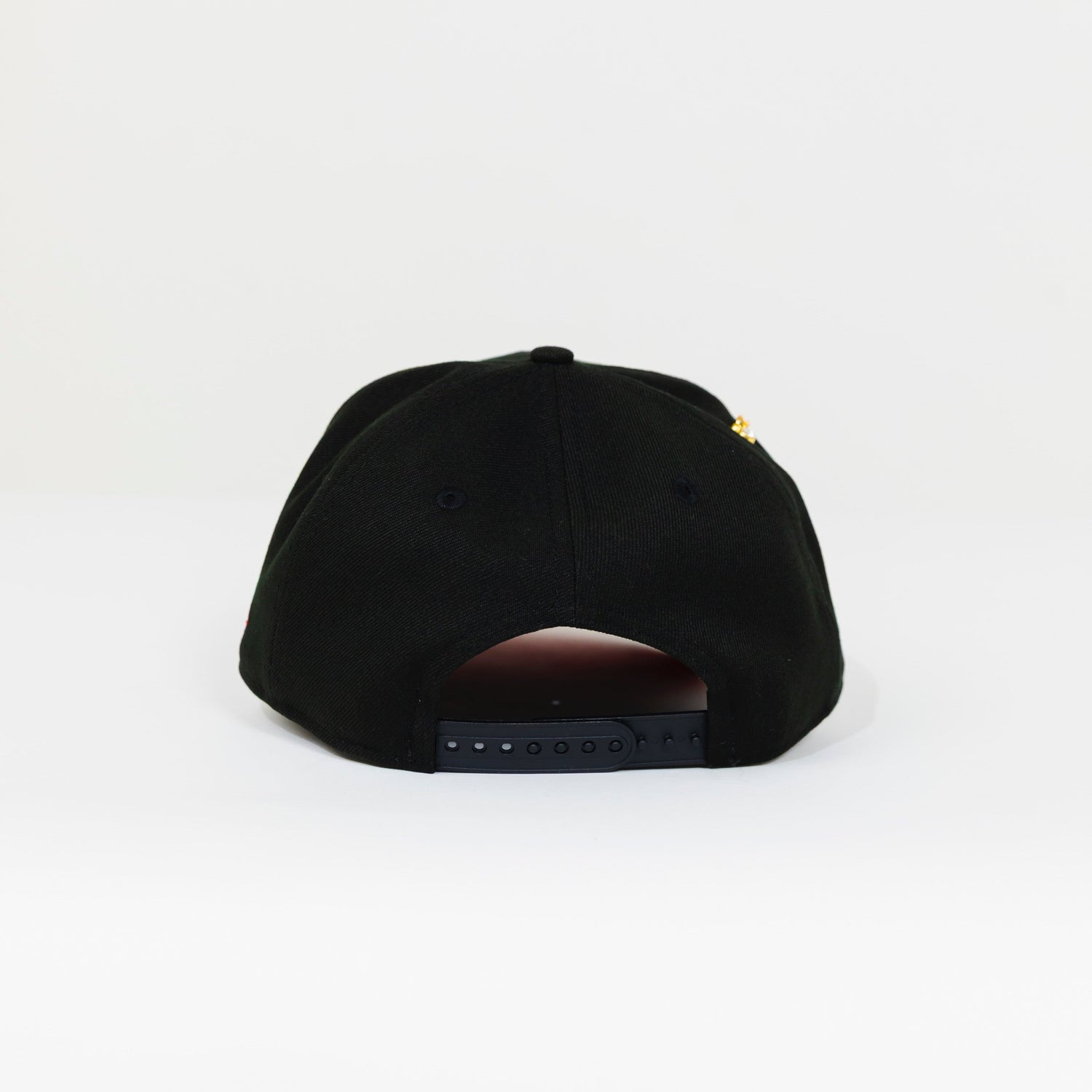 NEW ERA EXCLUSIVE 9FIFTY BLACK CHICAGO WHITE SOX SNAPBACK W/ 95TH ANNIVERSARY SIDE PATCH