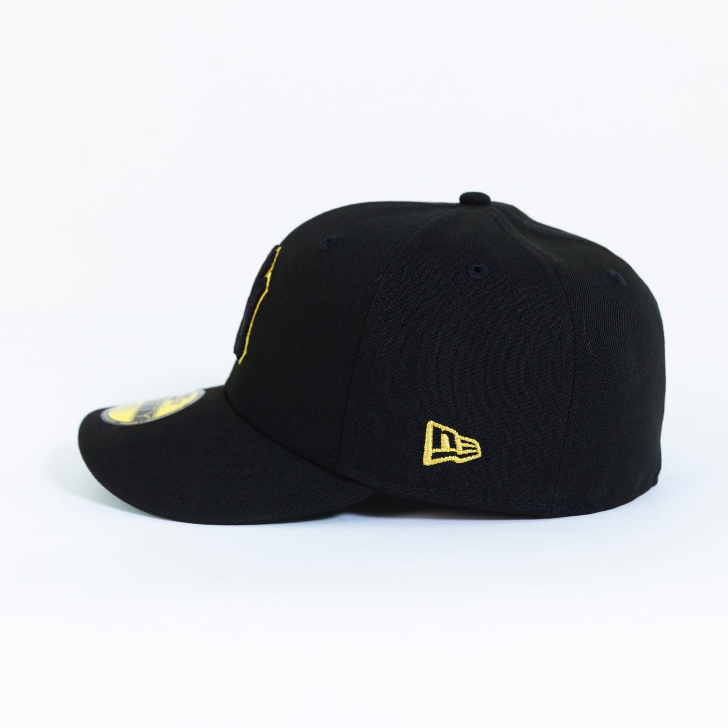 NEW ERA EXCLUSIVE 59FIFTY BLACK NEW YORK YANKEES W/ 1949 WORLD SERIES SIDE PATCH