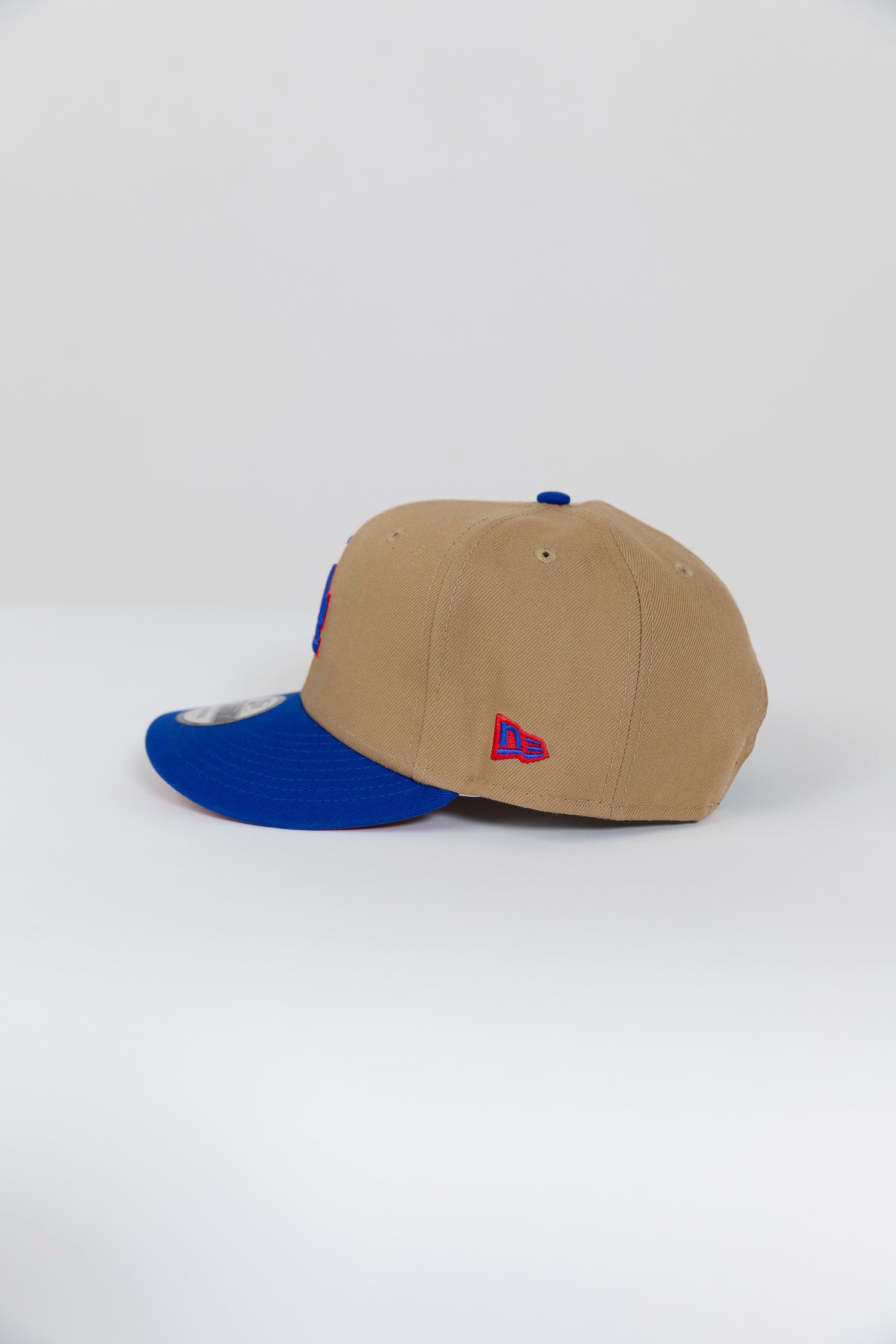 NEW ERA EXCLUSIVE 9FIFTY KHAKI/ BLUE LOS ANGELES DODGERS SNAPBACK W/ 75TH WORLD SERIES SIDE PATCH