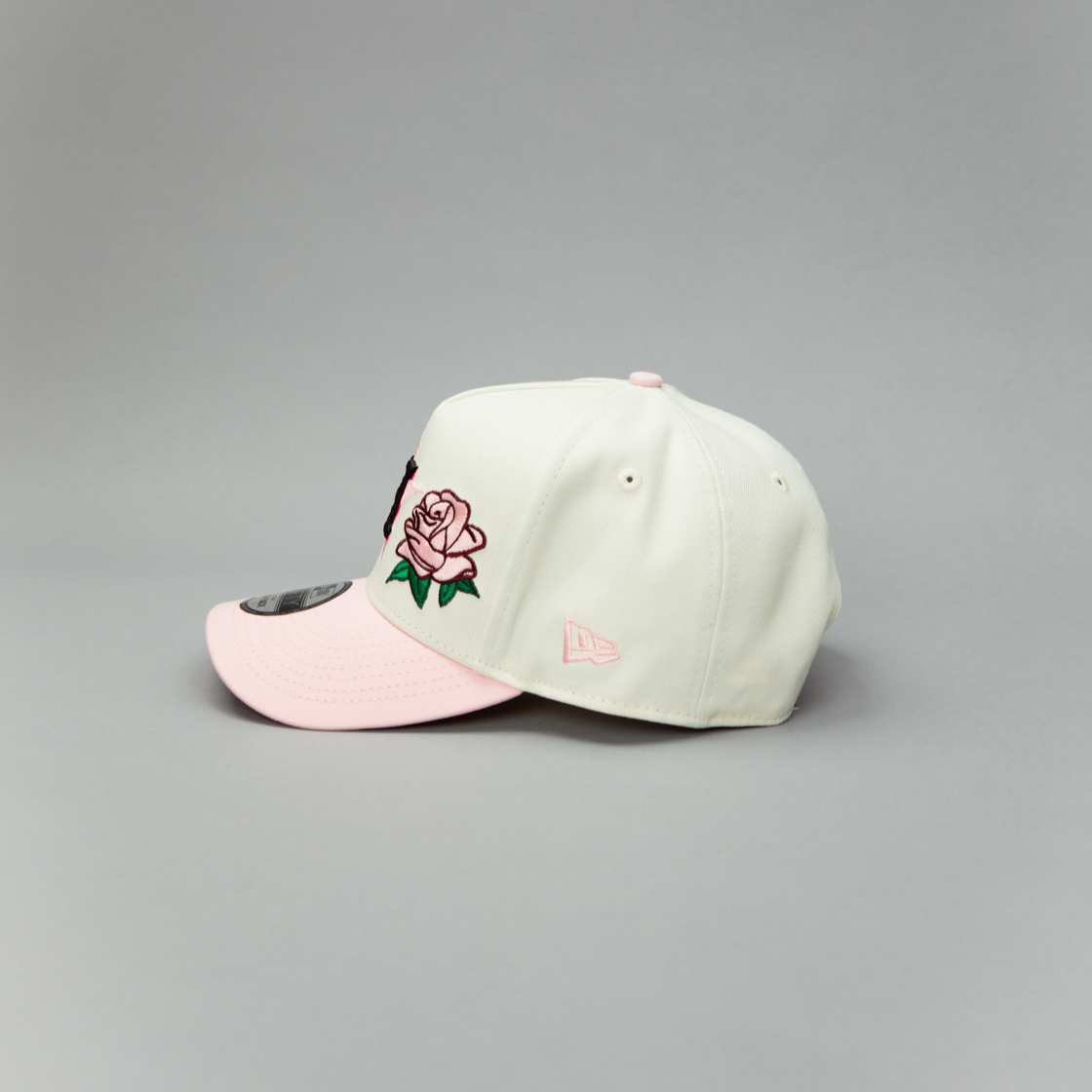 NEW ERA EXCLUSIVE 9FIFTY A-FRAME CHROME/ PINK HOUSTON ASTROS W/ PINK ROSE + 35 GREAT YEARS SIDE PATCH