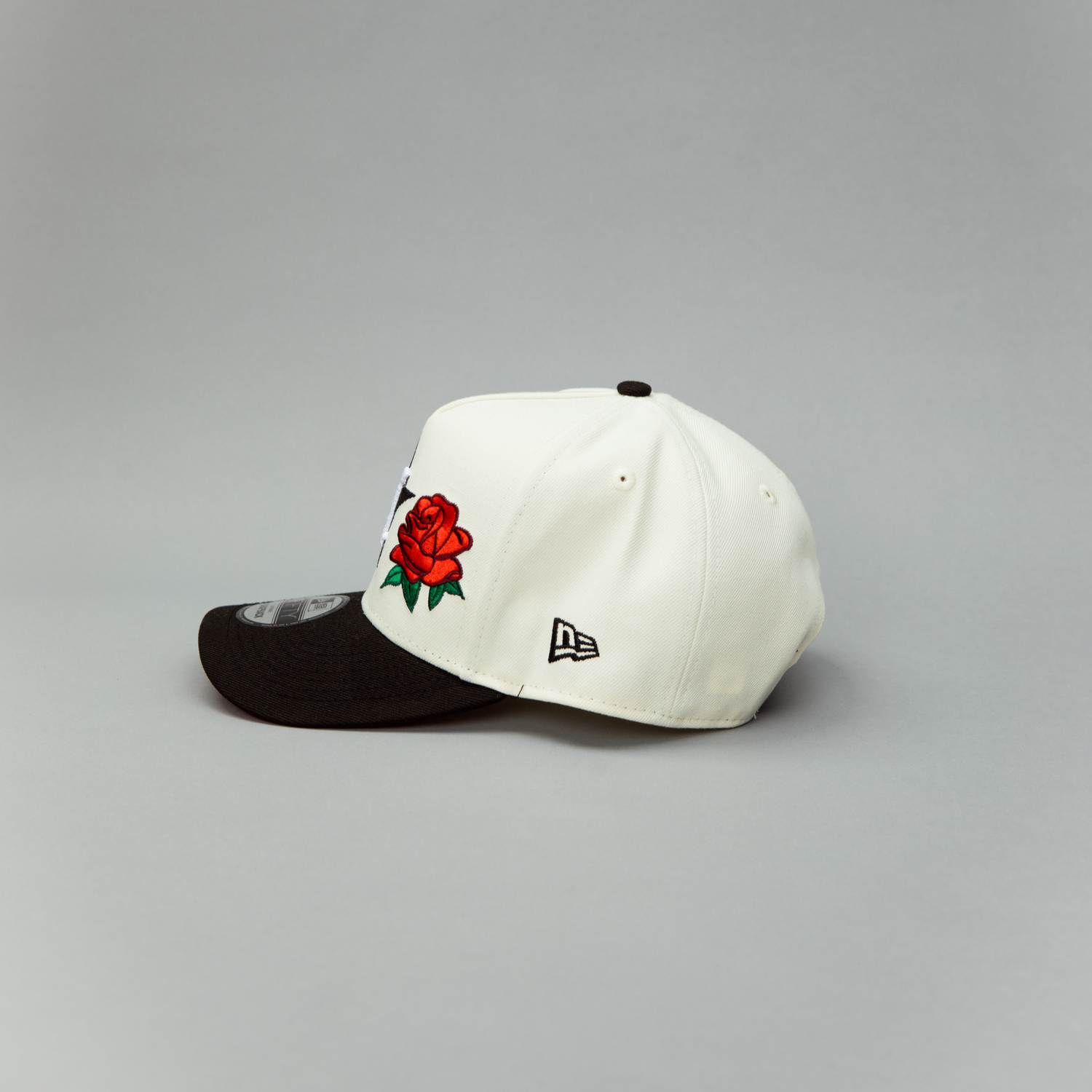NEW ERA EXCLUSIVE 9FIFTY A-FRAME CHROME/ BLACK HOUSTON ASTROS W/ RED ROSE + 35 GREAT YEARS SIDE PATCHH