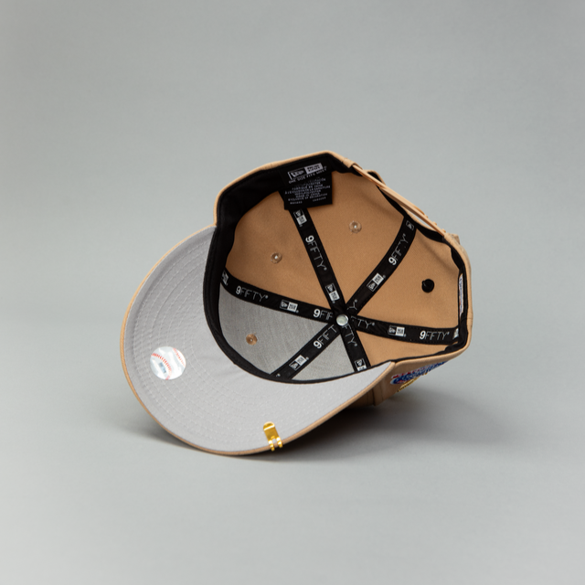 NEW ERA EXCLUSIVE 9FIFTY LIGHT KHAKI UPSIDE DOWN LOS ANGELES DODGERS SNAPBACK W/ 60TH ANNIVERSARY SIDE PATCH