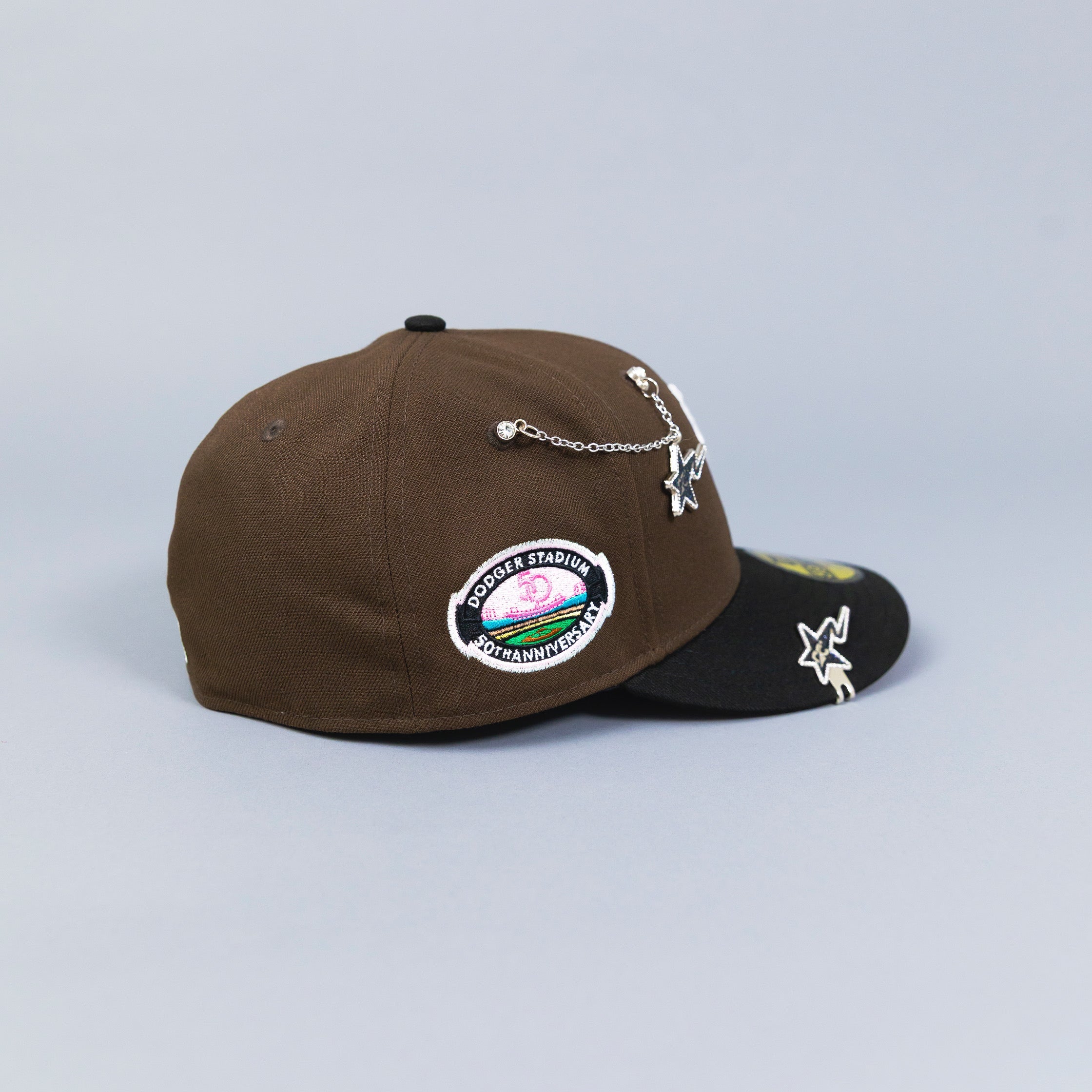 NEW ERA 59FIFTY BROWN/ BLACK UPSIDE DOWN LOS ANGELES DODGERS W/ 50TH ANNIVERSARY SIDE PATCH