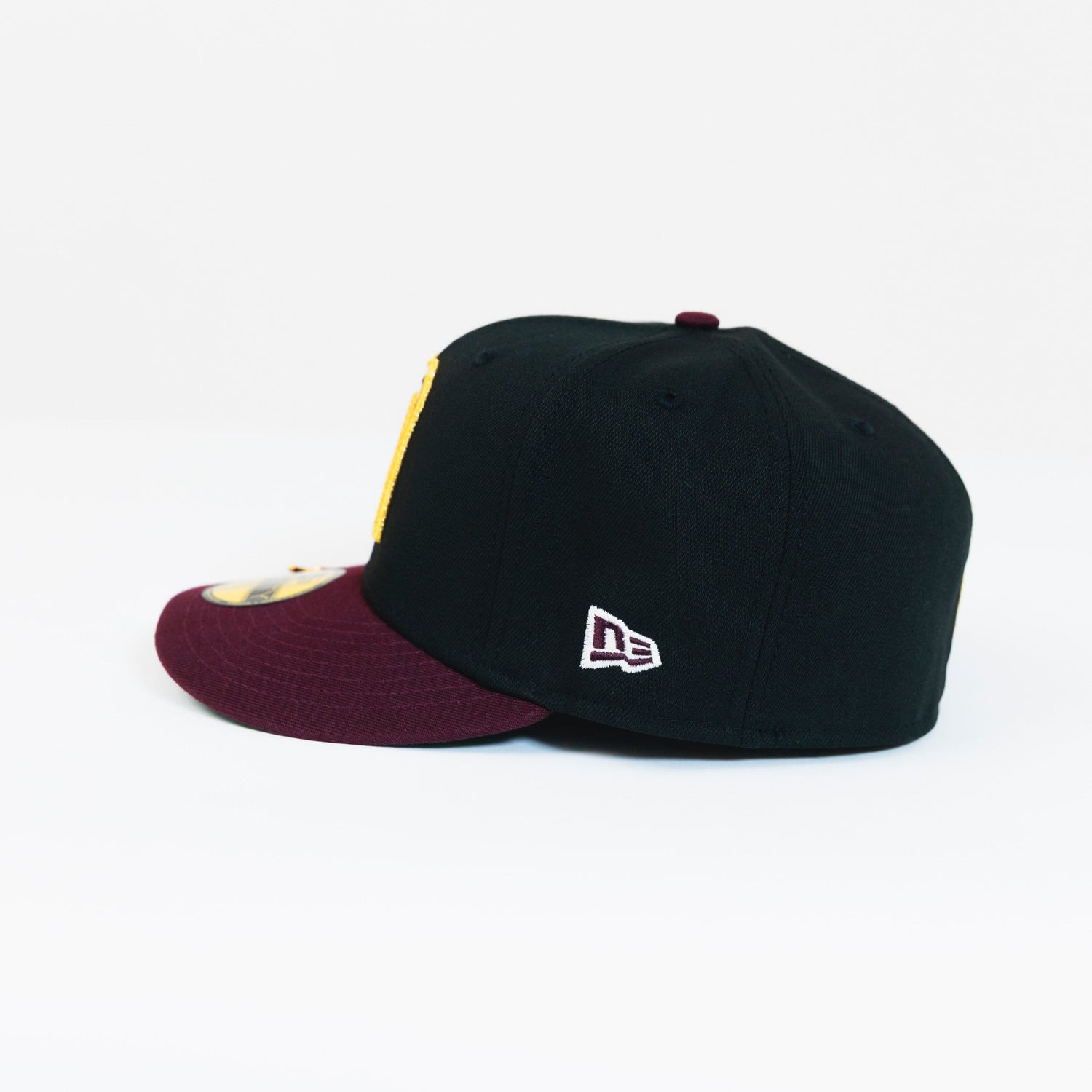 NEW ERA EXCLUSIVE 59FIFTY BLACK/ BURGUNDY MEXICO 2025 WORLD BASEBALL CLASSIC W/ MEXICO FALG SIDE PATCH