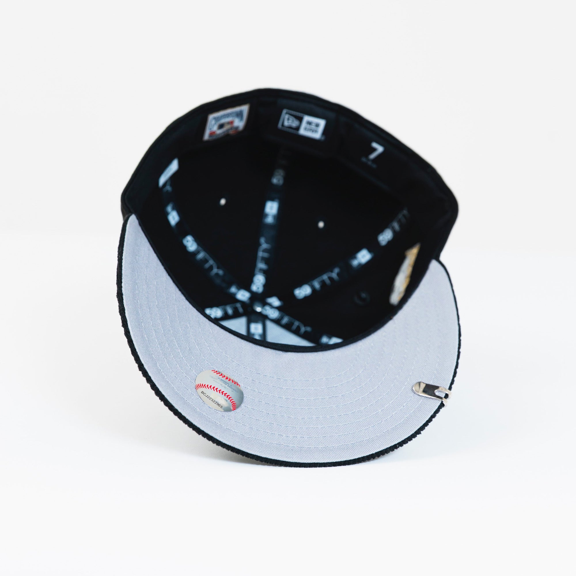 NEW ERA 59FIFTY BLACK/ CORDUROY ATLANTA BRAVES W/ 2021 WORLD SERIES SIDE PATCH