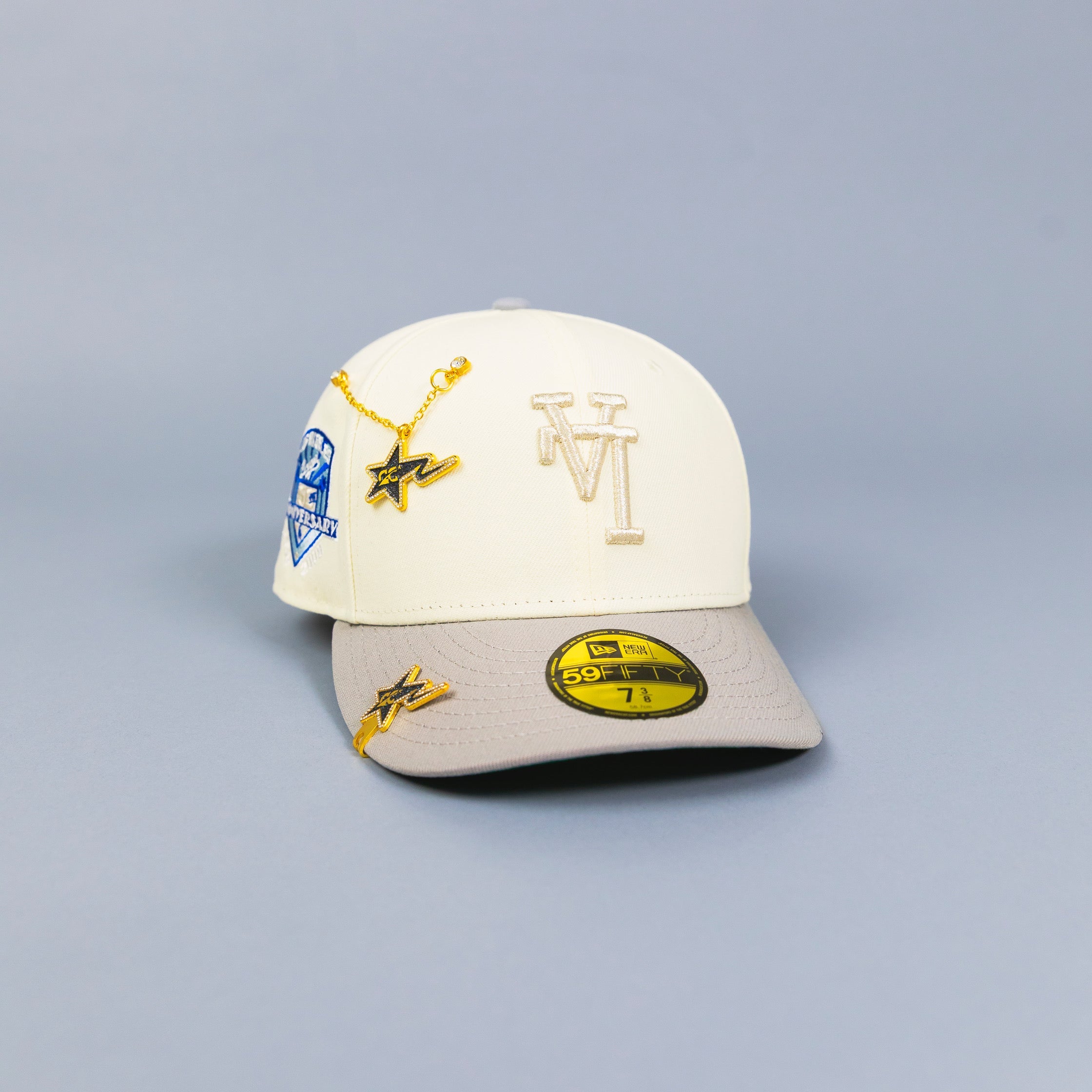 NEW ERA EXCLUSIVE 59FIFTY CHROME/ GREY UPSIDE DOWN LOS ANGELES DODGERS W/ 50TH ANNIVERSARY SIDE PATCH