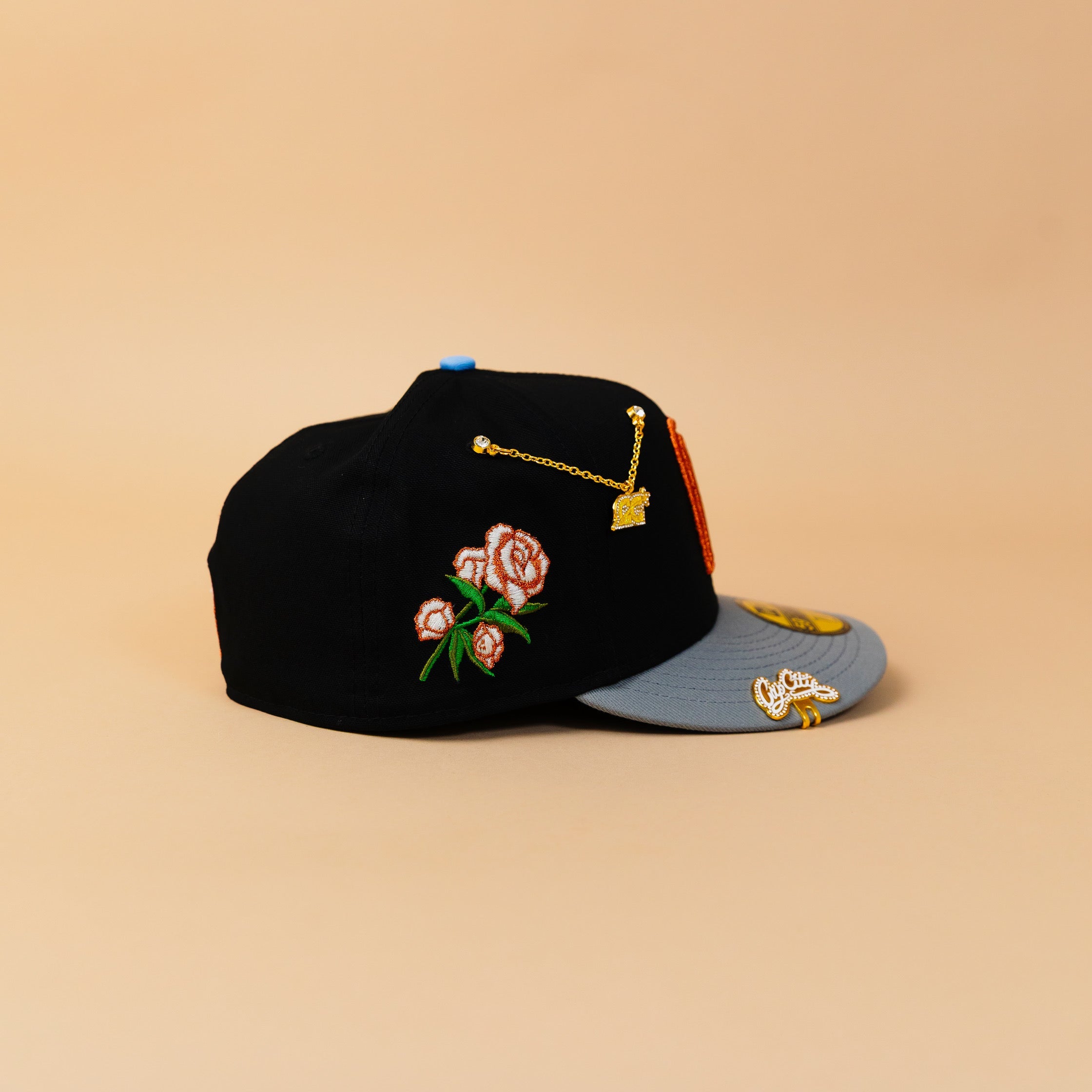 NEW ERA EXCLUSIVE 59FIFTY BLACK/ GREY MEXICO W/ ROSES SIDE PATCH