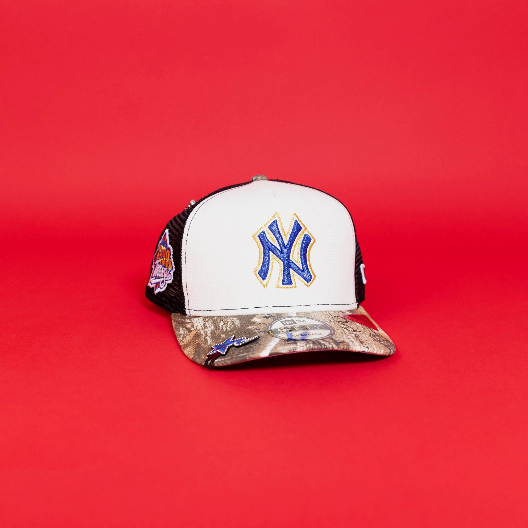 NEW ERA EXCLUSIVE 9FIFTY A-FRAME CHROME/ REALTREE NEW YORK YANKEES MESHBACK SNAPBACK W/ 1999 WORLD SERIES SIDE PATCH