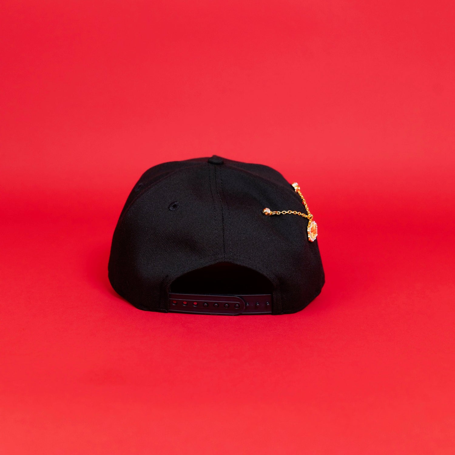 NEW ERA EXCLUSIVE 9FIFTY A-FRAME BLACK CHICAGO WHITE SOX W/ ROSE + 95TH ANNIVESARY SIDE PATCH