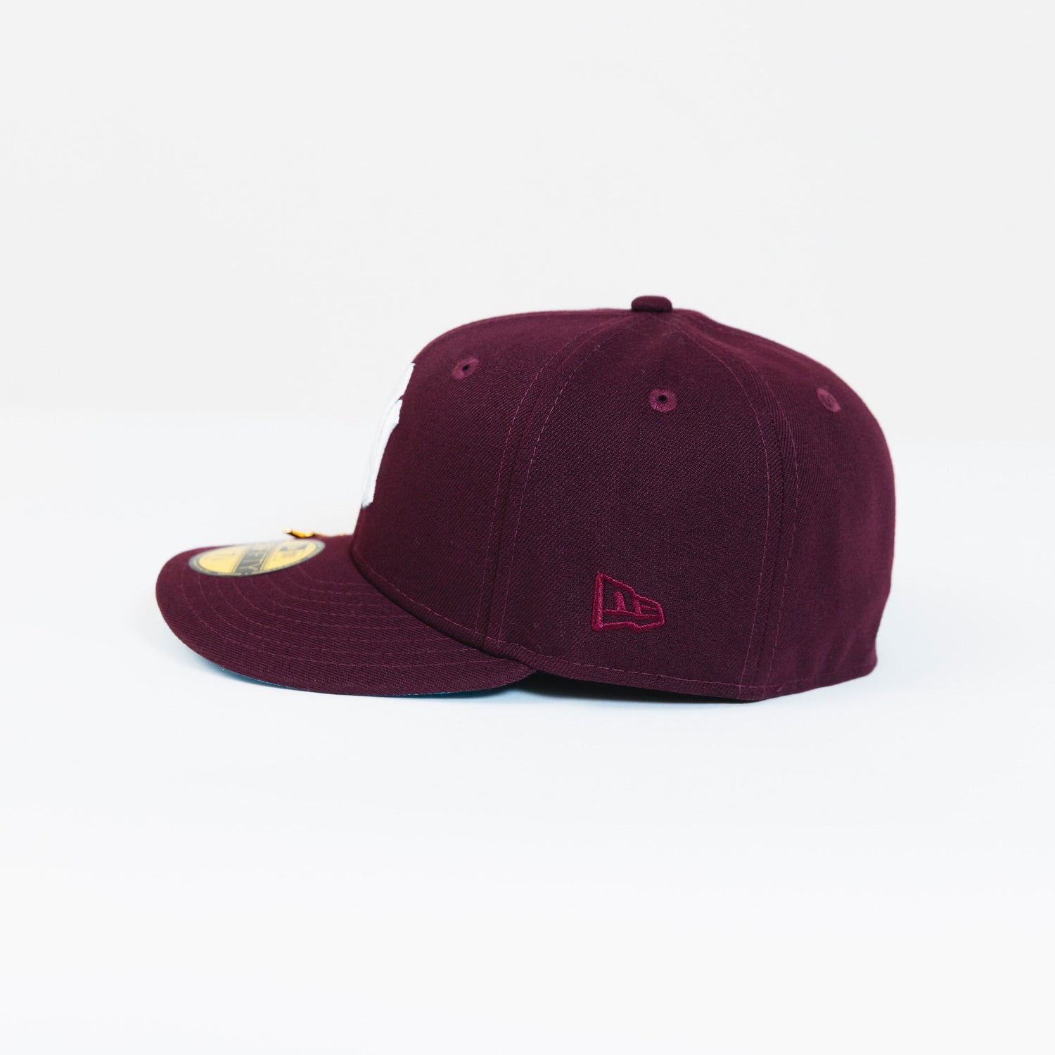 NEW ERA EXCLUSIVE 59FIFTY BURGUNDY NEW YORK YANKEES W/ 1949 WORLD SERIES SIDE PATCH