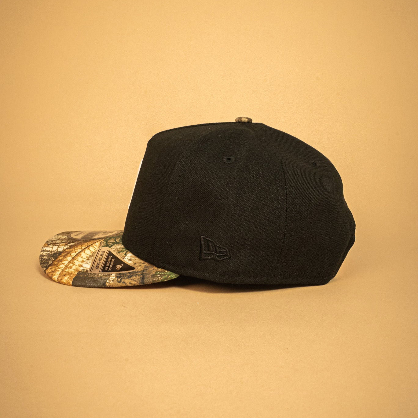 NEW ERA EXCLUSIVE 9FIFTY A-FRAME BLACK/ REALTREE DETROIT TIGERS SNAPBACK W/ 1945 WORLD SERIES SIDE PATCH
