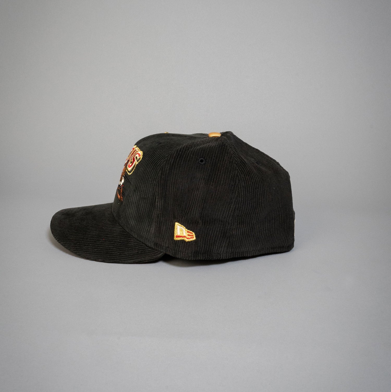 NEW ERA EXCLUSIVE 59FIFTY CORDUROY BUFFALO BISONS W/ HOMETOWN COLLECTION PATCH