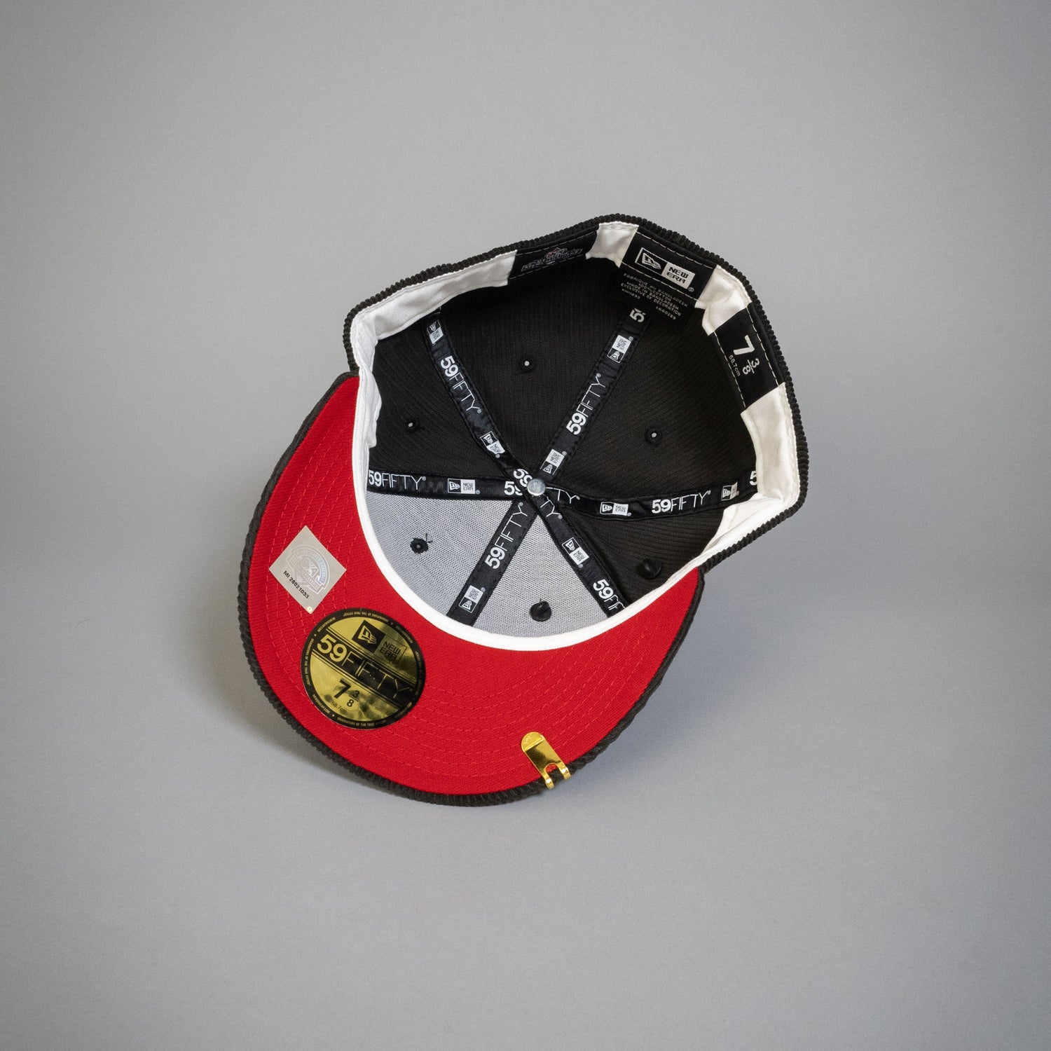 NEW ERA EXCLUSIVE 59FIFTY CORDUROY BUFFALO BISONS W/ HOMETOWN COLLECTION PATCH