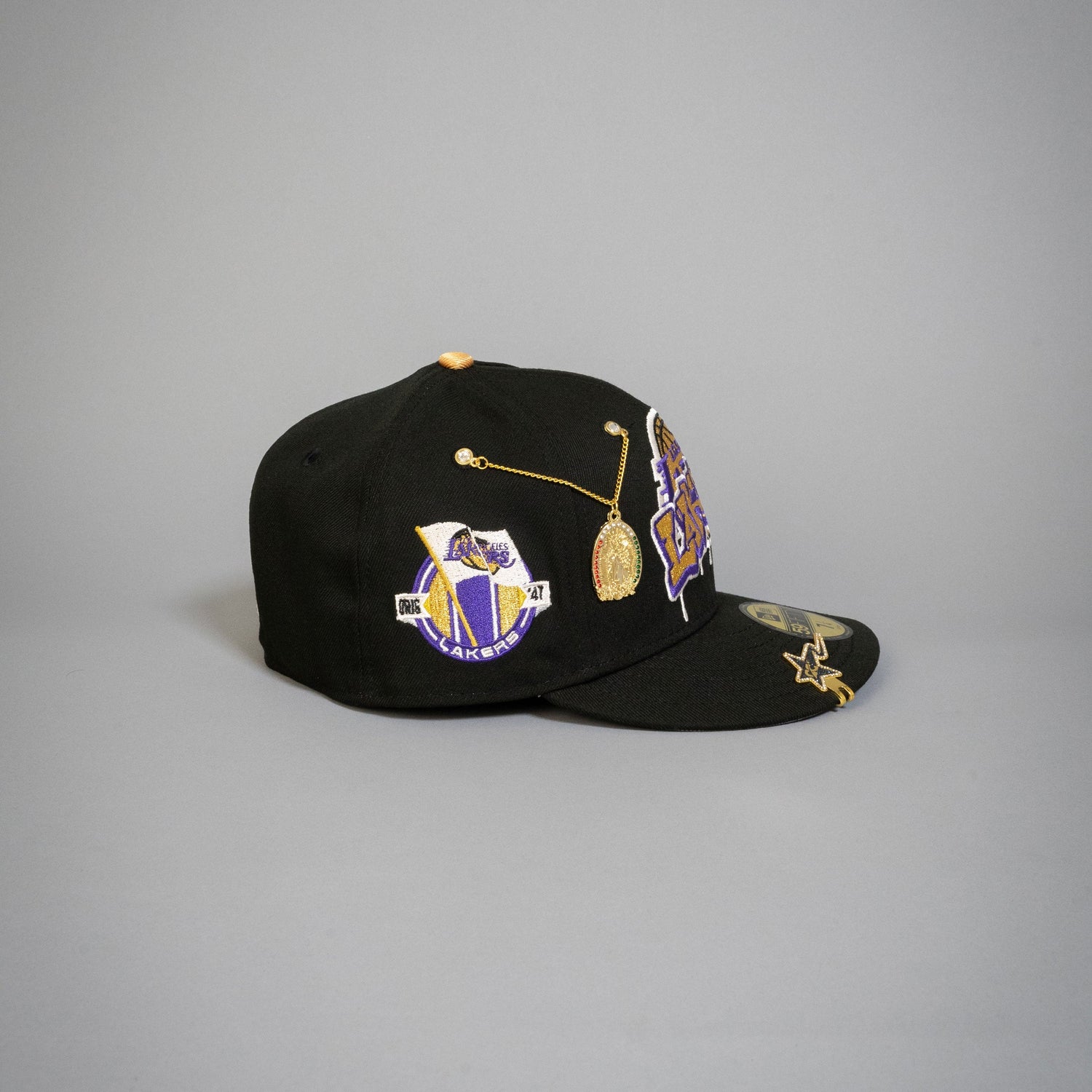 NEW ERA EXCLUSIVE 59FIFTY BLACK LOS ANGELES LAKERS SCRIPT W/  SIDE PATCH