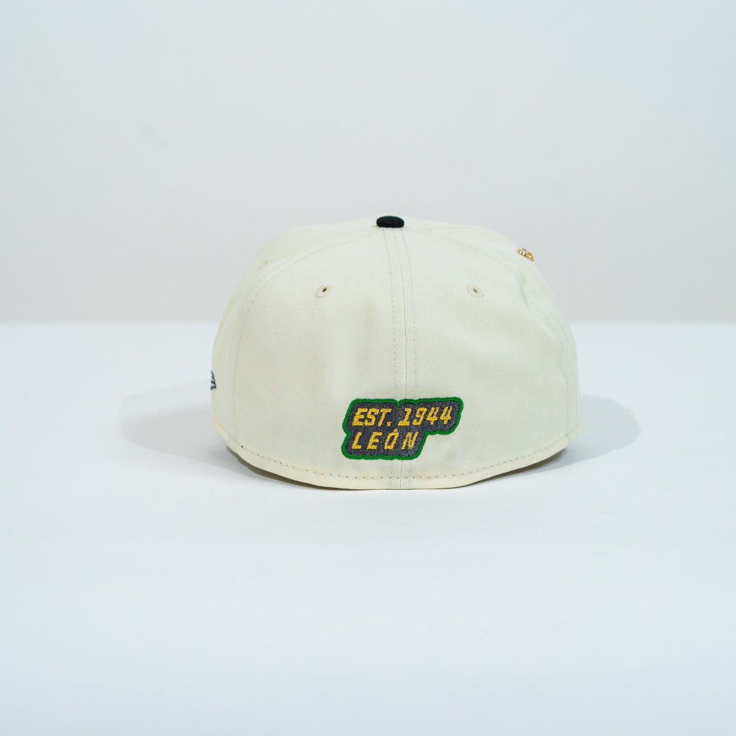NEW ERA EXCLUSIVE 59FIFTY CHROME/ BLACK "CLUB LEON" W/ MEXICO FLAG SIDE PATCH
