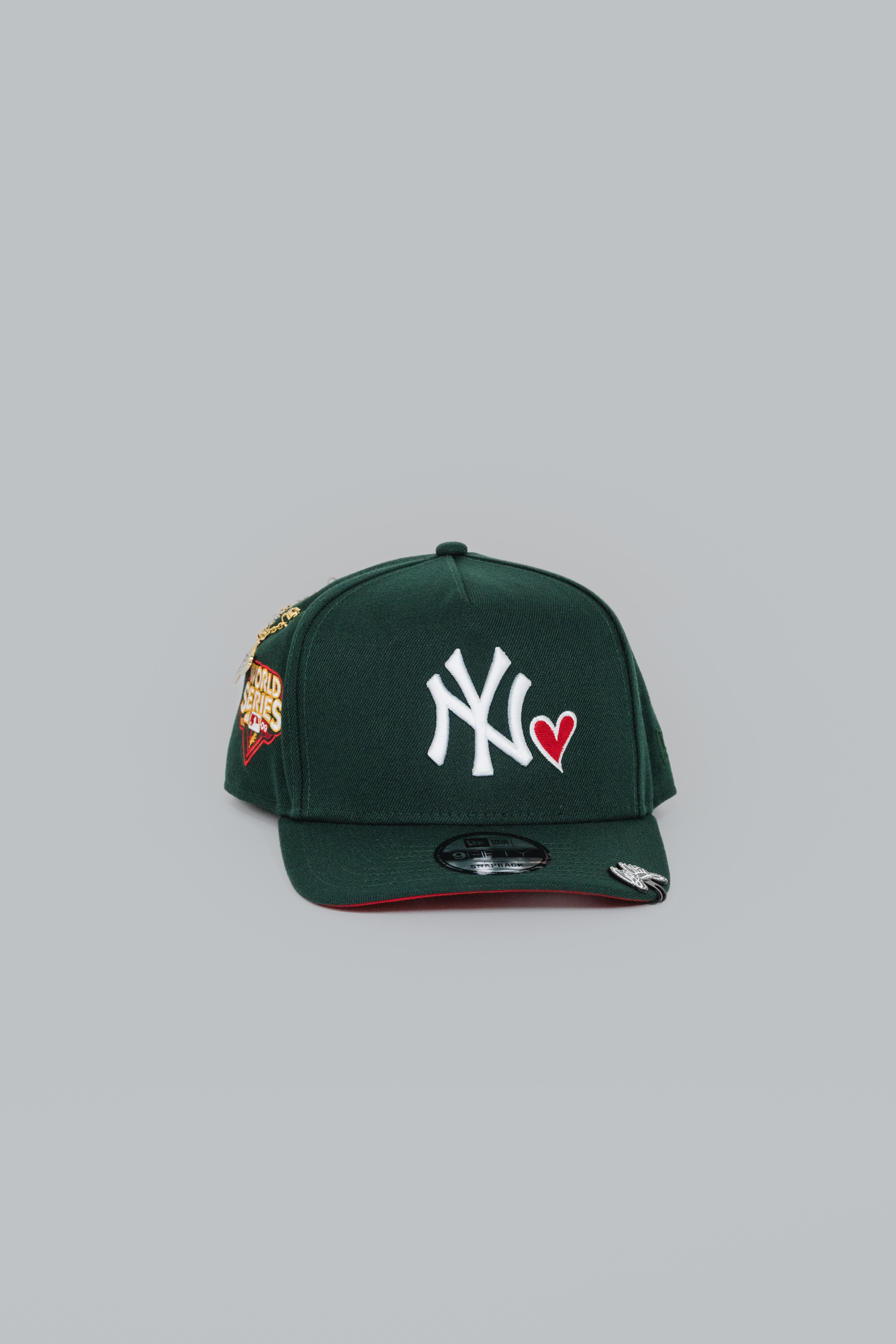 NEW ERA EXCLUSIVE 9FIFTY A-FRAME FOREST GREEN NEW YORK YANKEES SNAPBACK W/ RED HEART + 2009 WORLD SERIES SIDE PATCH