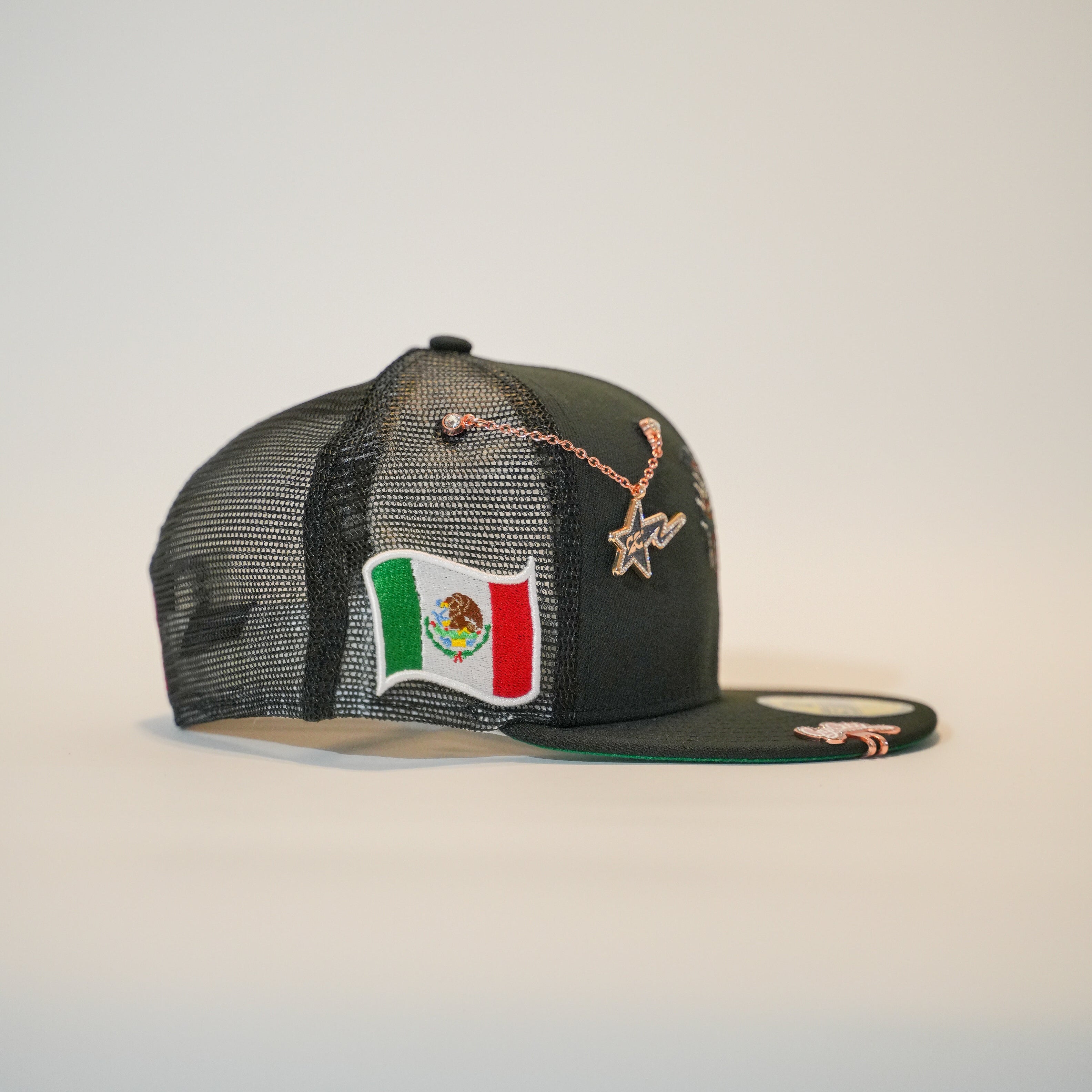 NEW ERA EXCLUSIVE 59FIFTY BLACK MEXICO "EL GALLO" MESHBACK W/ MEXICO FLAG SIDE PATCH