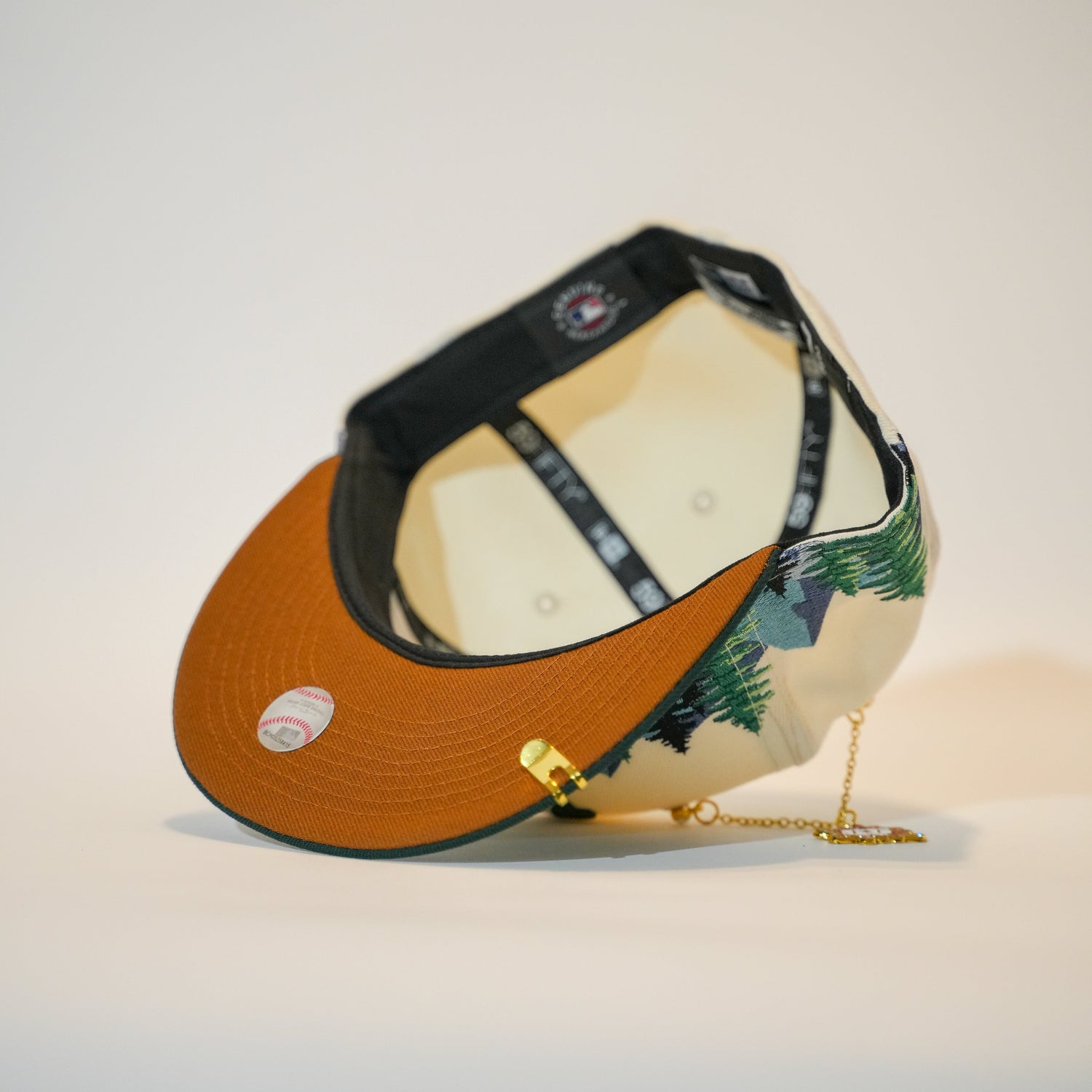 NEW ERA EXCLUSIVE 59FIFTY CHROME/FOREST GREEN LOS ANGELES DODGERS W/ PINE TREES