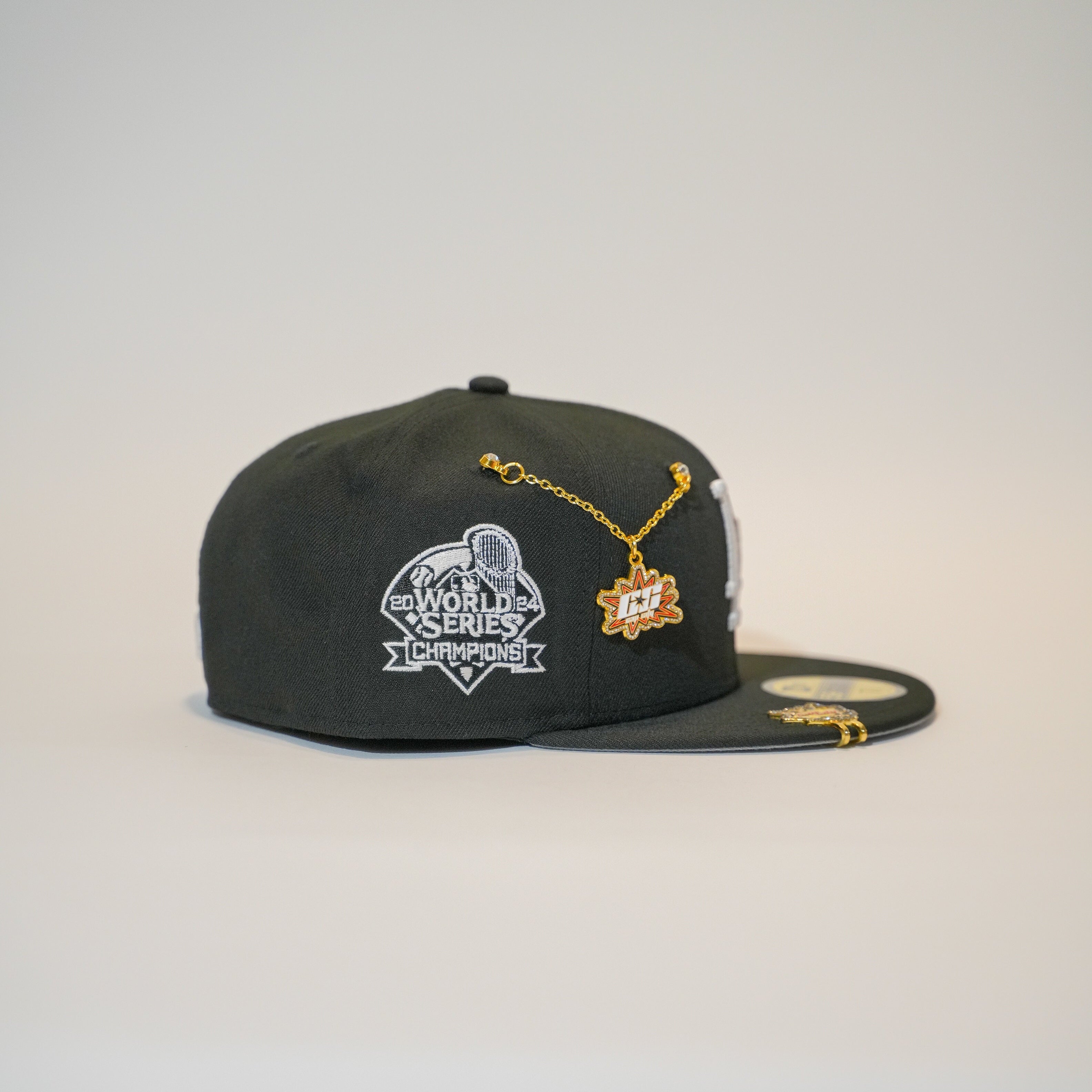 EXCLUSIVO NEW ERA 59FIFTY CHROME BLANCO/VERDE OLIVA ARIZONA DIAMONDBACKS CON PARCHE DE TEMPORADA INAUGURAL 1998 