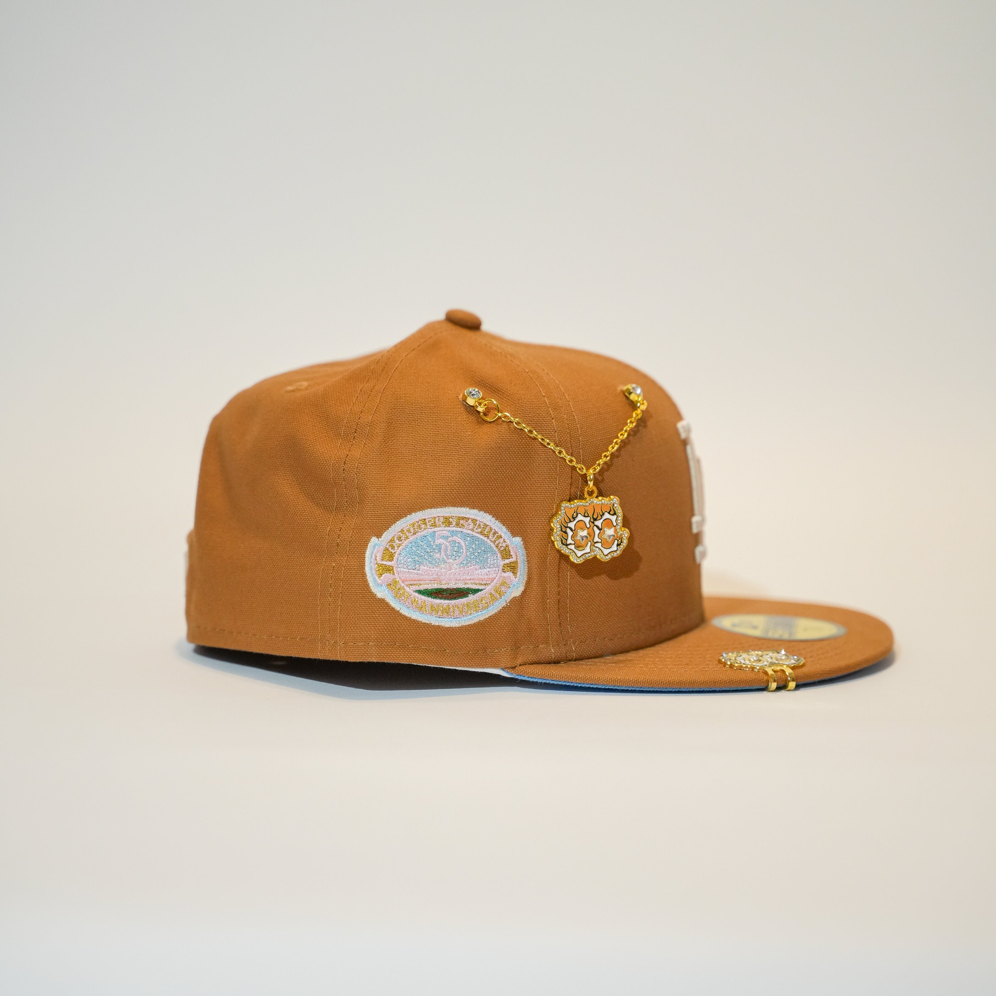 NEW ERA EXCLUSIVE 59FIFTY BRONZE LOS ANGELES DODGERS W/ 50TH ANNIVERSRAY SIDE PATCH