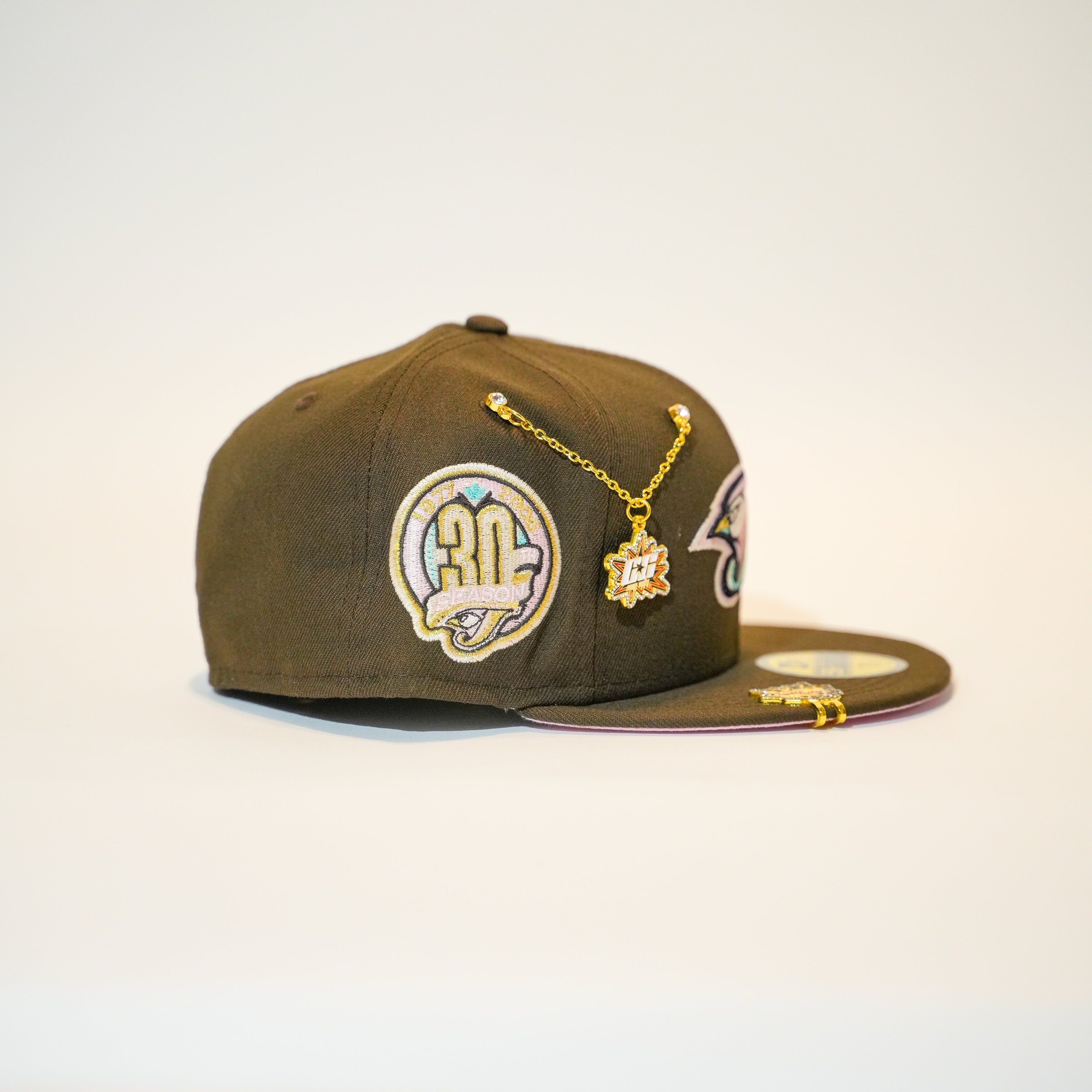 EXCLUSIVO DE NEW ERA 59FIFTY CROMADO BLANCO/ORO LOS ANGELES DODGERS CON PARCHE DEL JUEGO ALL STAR 2000 