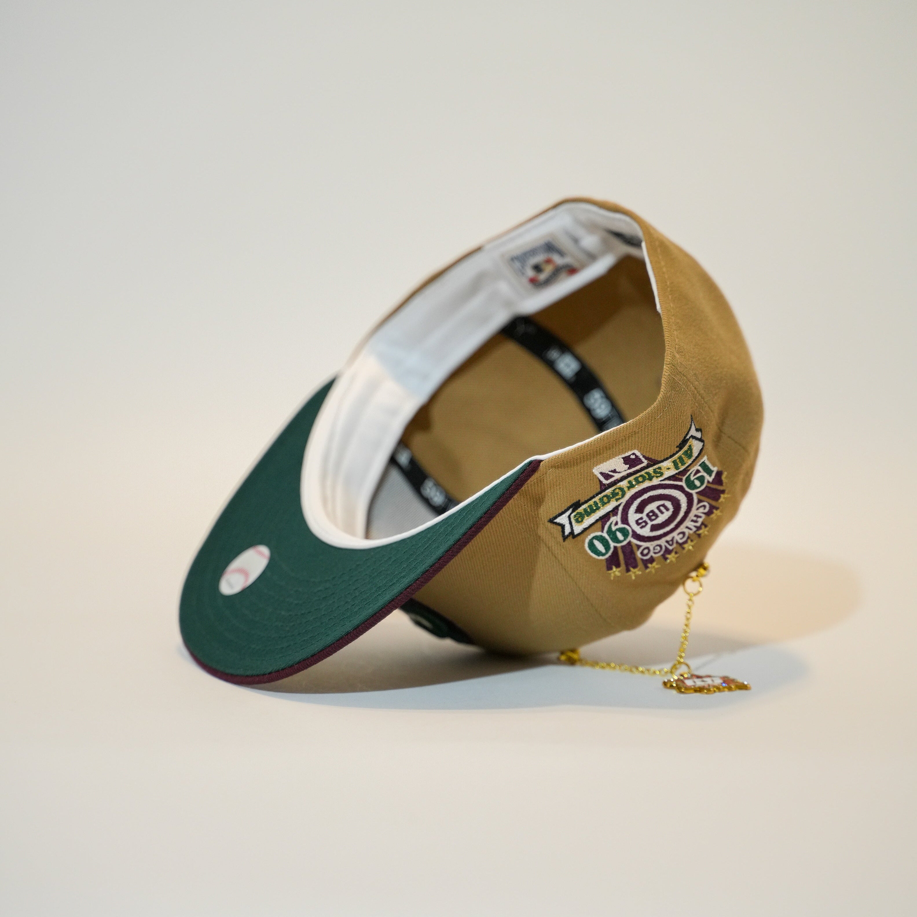 NEW ERA EXCLUSIVE 59FIFTY CHROME WHITE/BLACK LAS VEGAS RAIDERS SCRIPT W/ SUPERBOWL XI SIDE PATCH