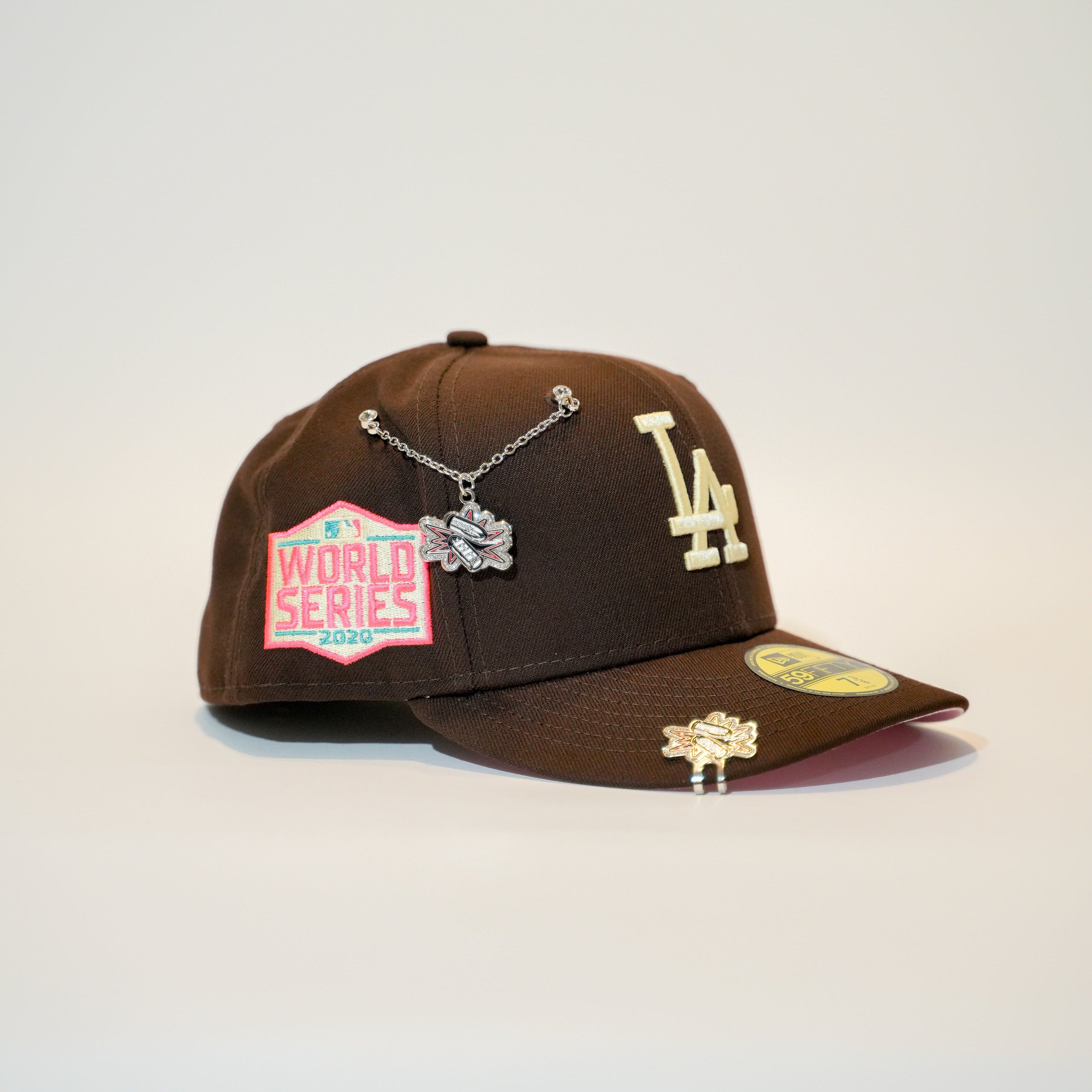 EXCLUSIVO DE NEW ERA 59FIFTY CROMADO BLANCO/ORO LOS ANGELES DODGERS CON PARCHE DEL JUEGO ALL STAR 2000 