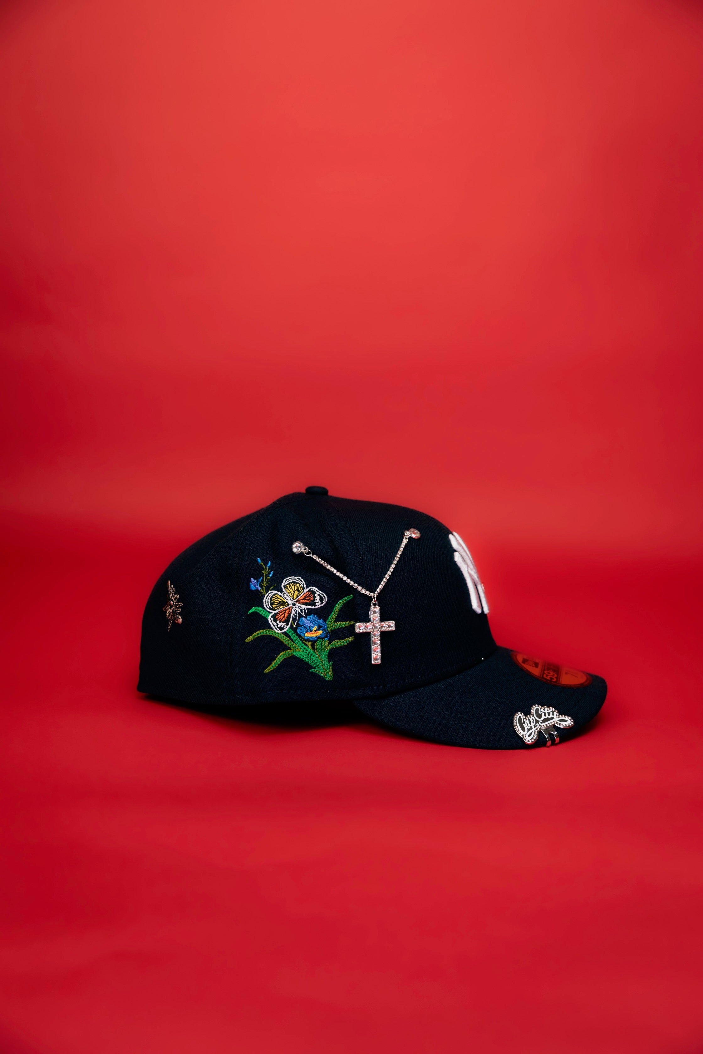 NEW ERA EXCLUSIVE 59FIFTY NAVY NEW YORK YANKEES "FOR EVERY LIVING THING" W/ EMBROIDERY