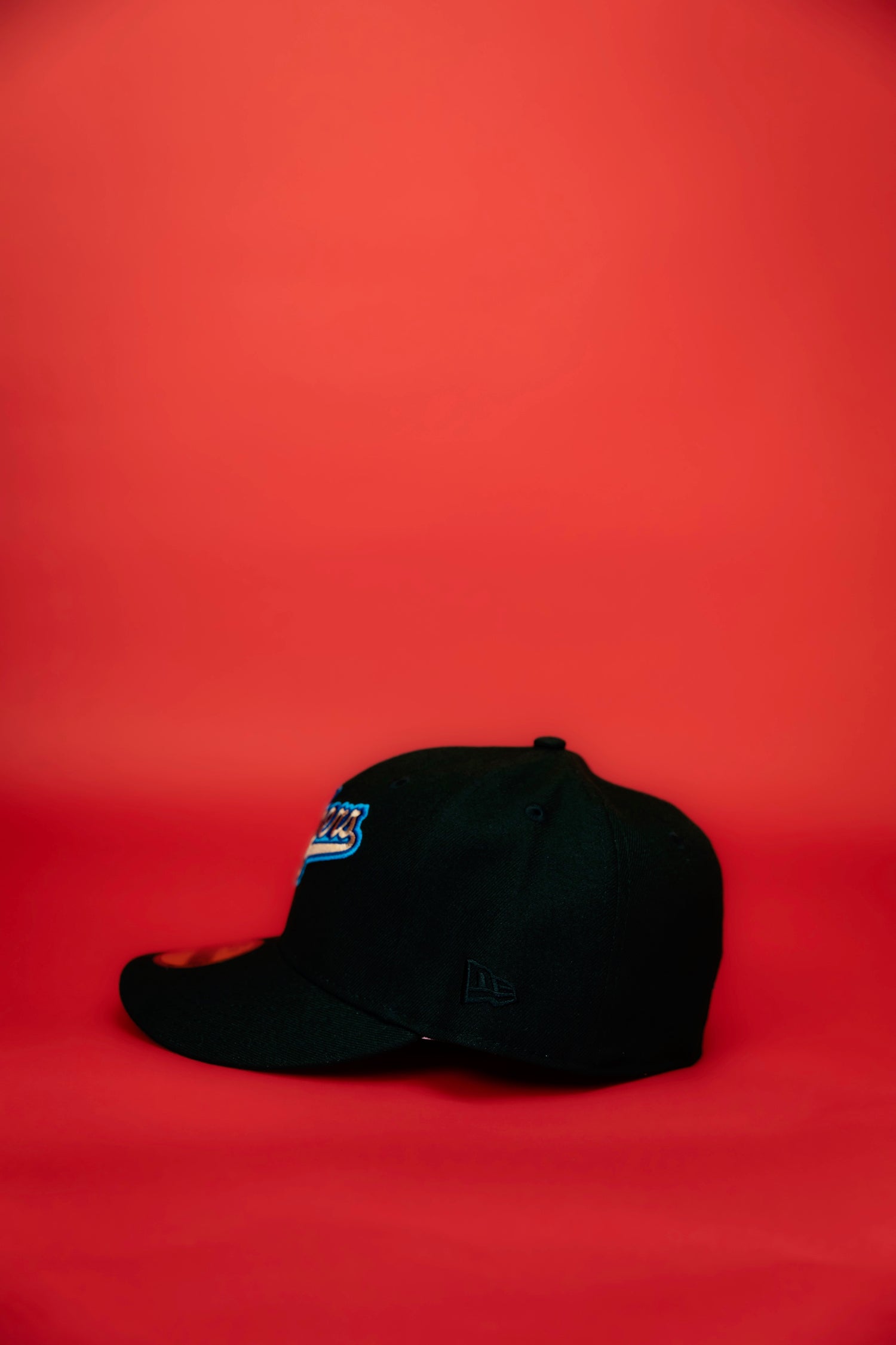 NEW ERA 59FIFTY BLACK LOS ANGELES DODGERS SCRIPT W/ 40TH ANNIVERSARY SIDE PATCH