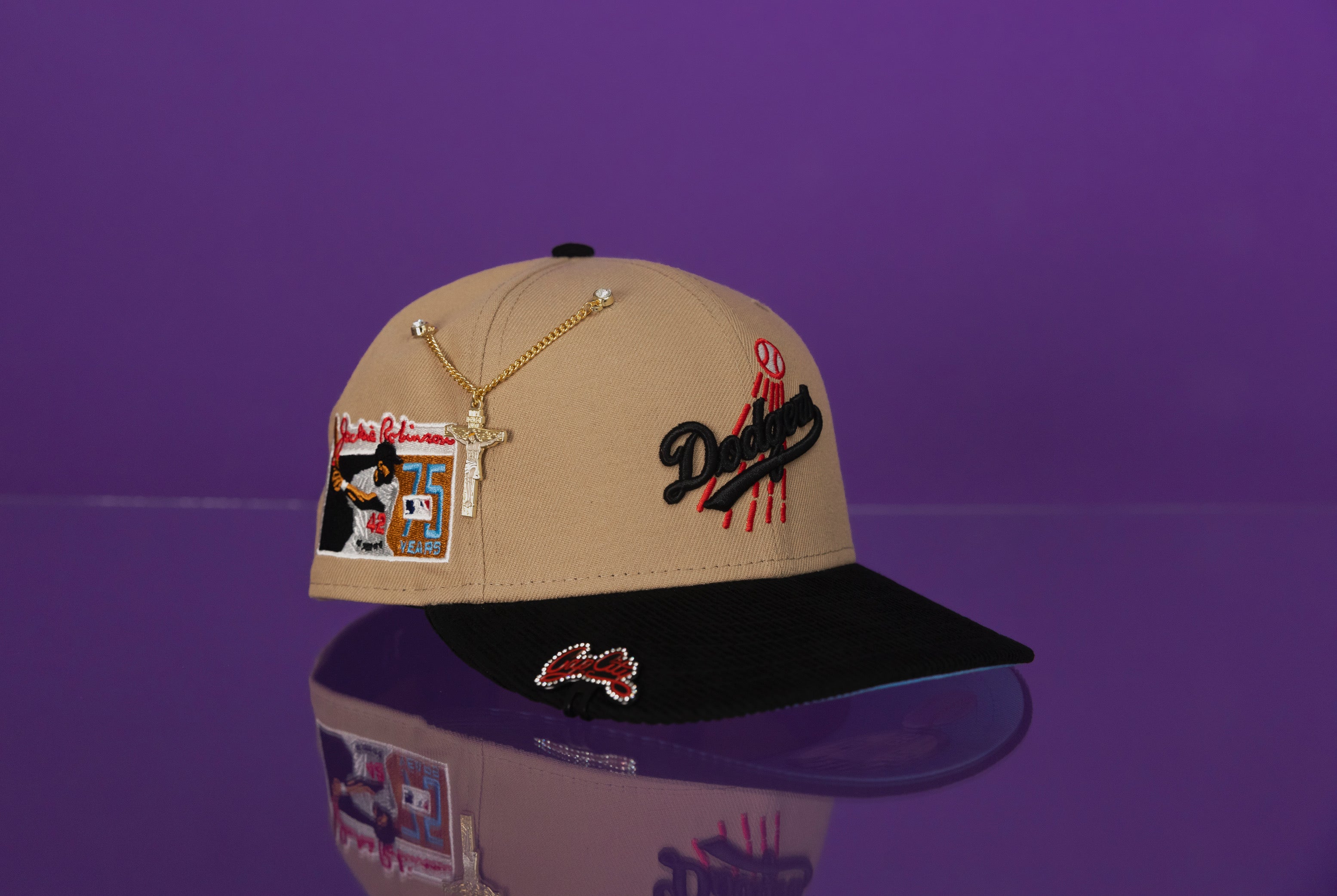 EXCLUSIVO DE NEW ERA 59FIFTY CROMADO BLANCO/ORO LOS ANGELES DODGERS CON PARCHE DEL JUEGO ALL STAR 2000 