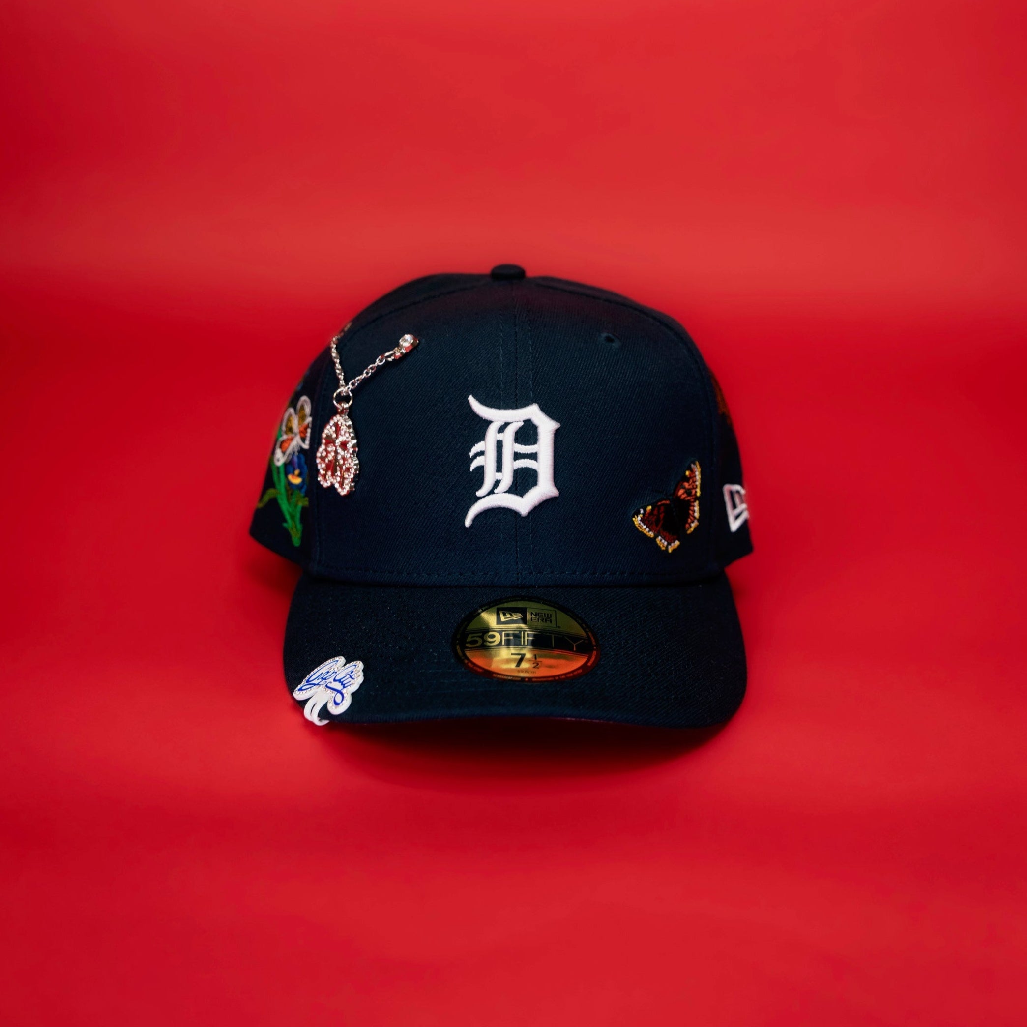NEW ERA EXCLUSIVE 59FIFTY NAVY DETROIT TIGERS "FOR EVERY LIVING THING" W/ EMBROIDERY