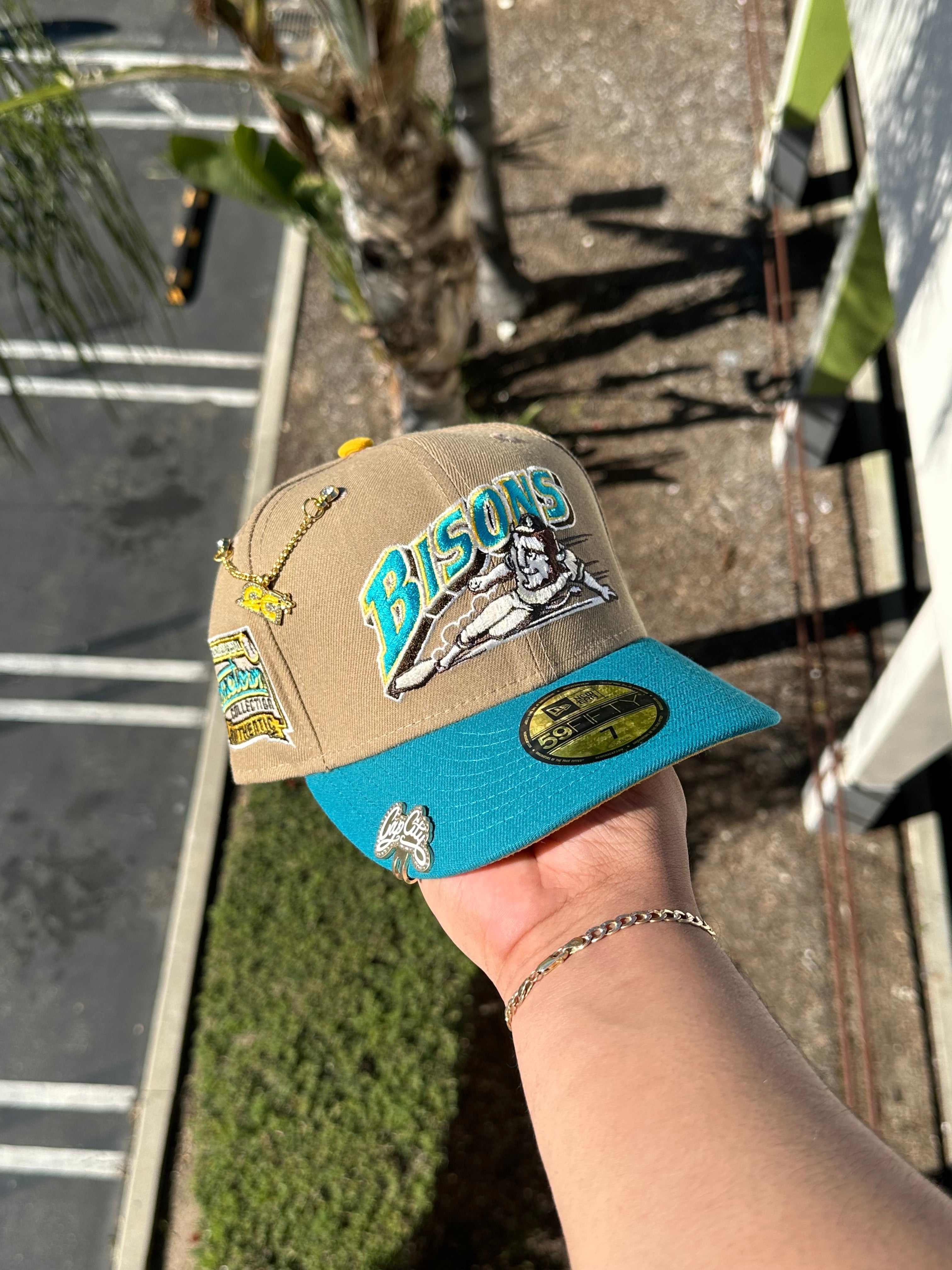 NEW ERA EXCLUSIVE 59FIFTY KHAKI/TURQUOISE BUFFALO BISONS W/ HOMETOWN COLLECTION PATCH