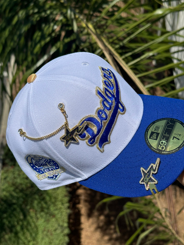 NEW ERA EXCLUSIVE 59FIFTY WHITE/BLUE LOS ANGELES DODGERS SCRIPT W/ 60TH ANNIVERSARY PATCH (GREEN UV)