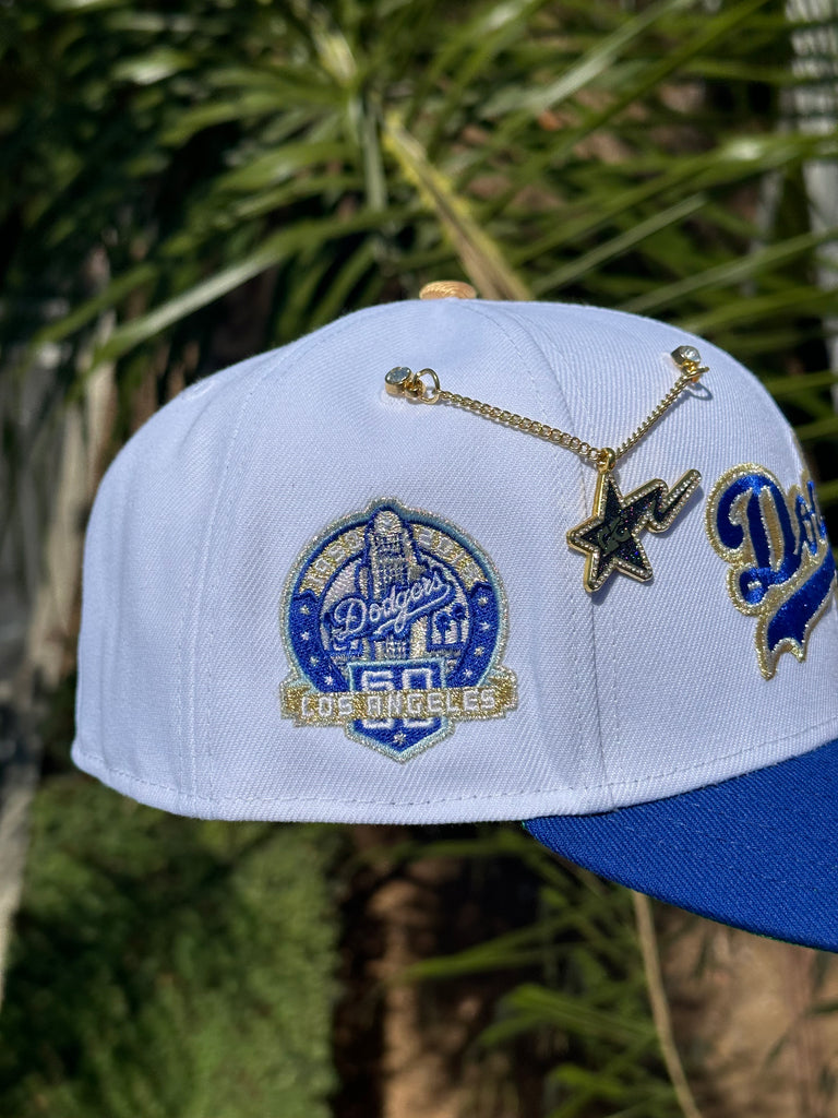 NEW ERA EXCLUSIVE 59FIFTY WHITE/BLUE LOS ANGELES DODGERS SCRIPT W/ 60TH ANNIVERSARY PATCH (GREEN UV)