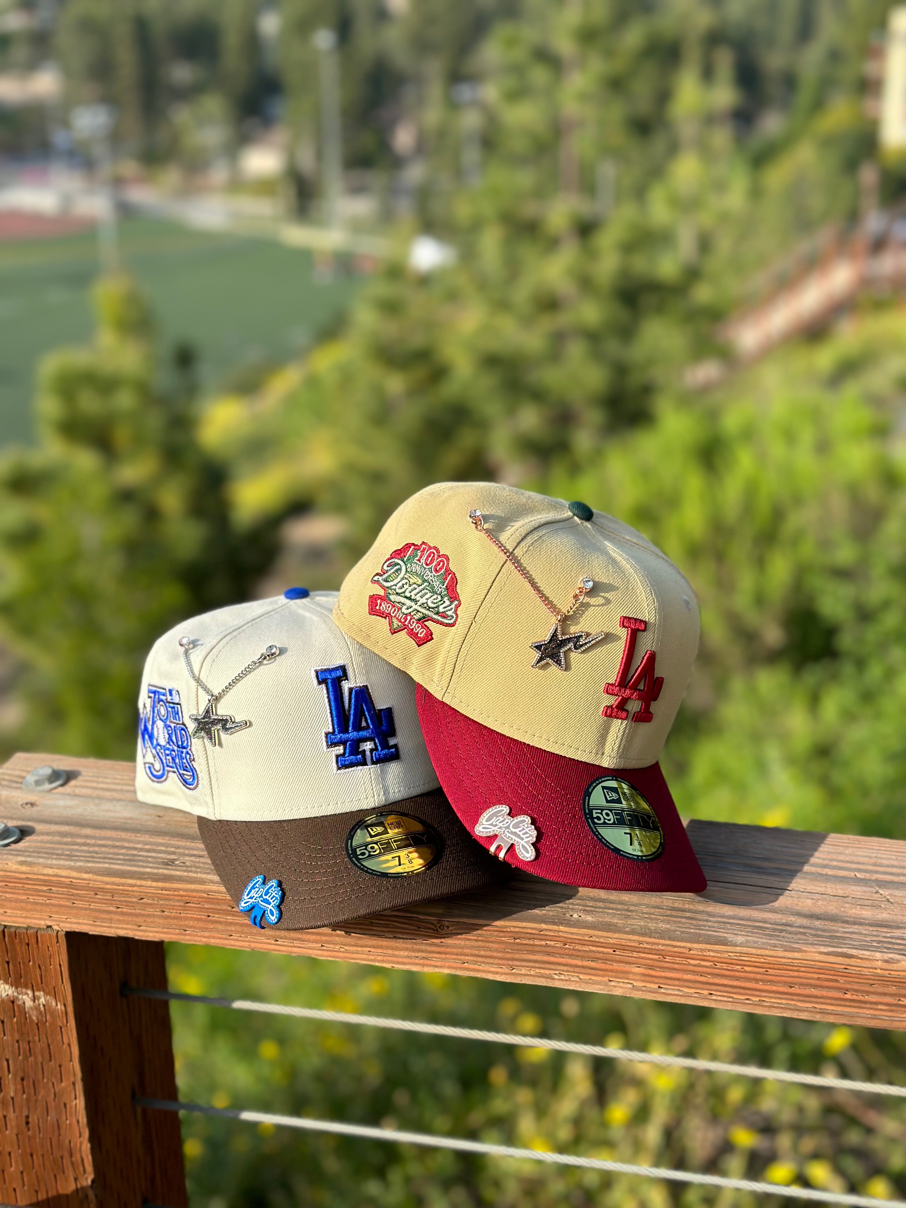 EXCLUSIVO DE NEW ERA 59FIFTY CROMADO BLANCO/NOGAL LOS ANGELES DODGERS CON PARCHE DE LA 75ª SERIE MUNDIAL 