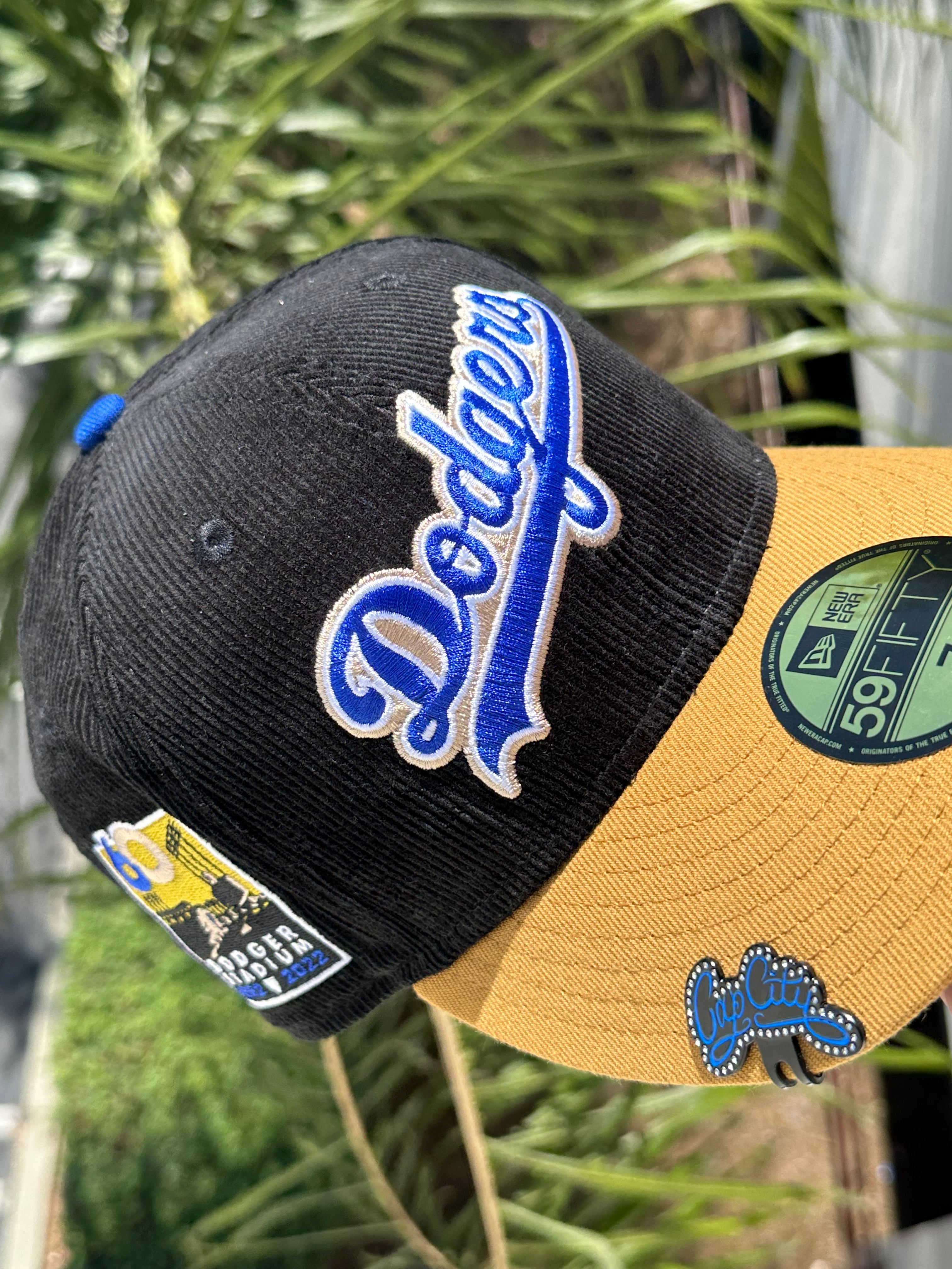 NEW ERA EXCLUSIVE 59FIFTY CORDUROY/KHAKI LOS ANGELES DODGERS SCRIPT W/ 60TH ANNIVERSARY DOGER STADIUM PATCH