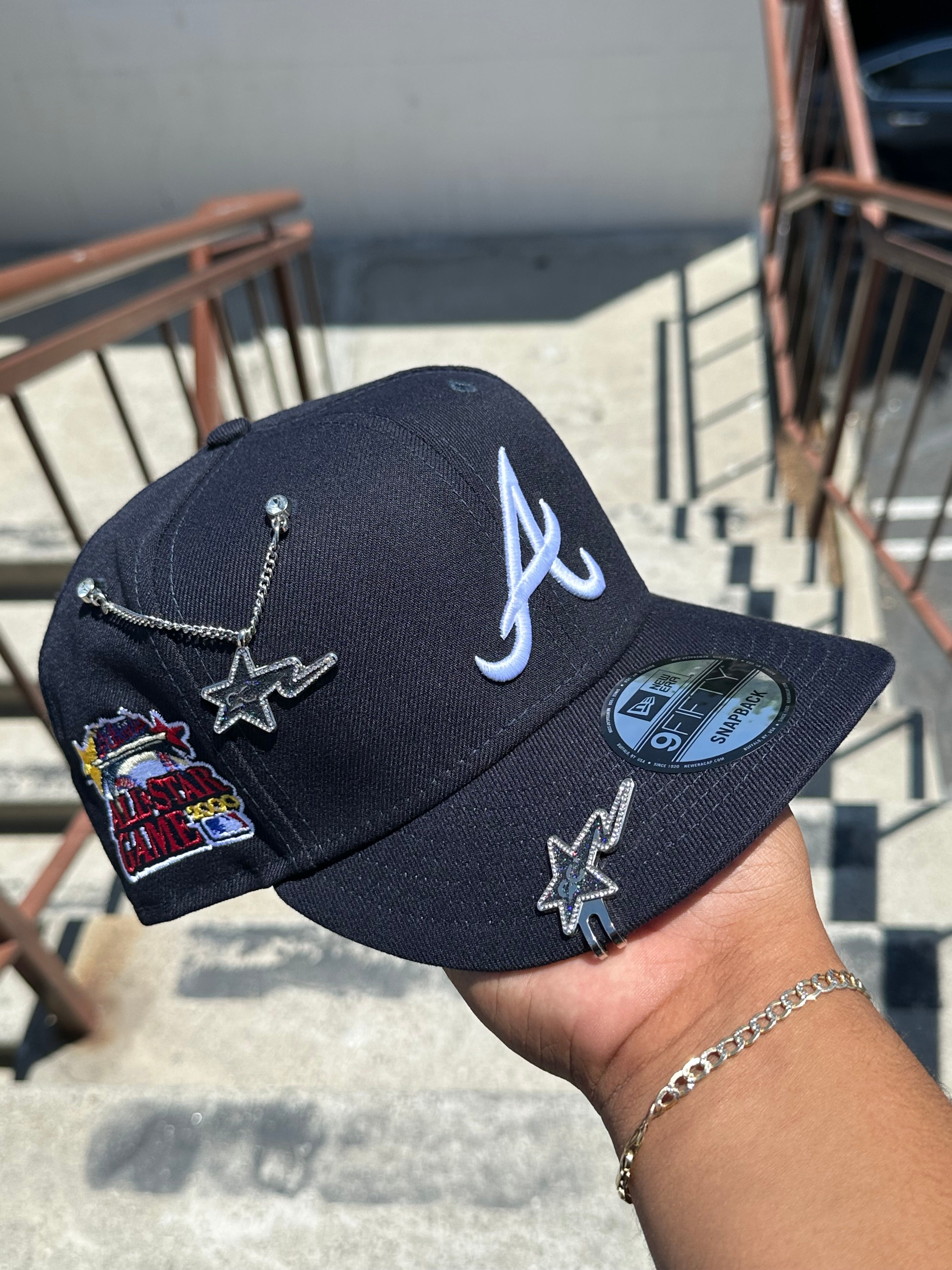 NEW ERA EXCLUSIVE 9FIFTY NAVY BLUE ATLANTA BRAVES SNAPBACK W/ 2000 ALL STAR GAME PATCH