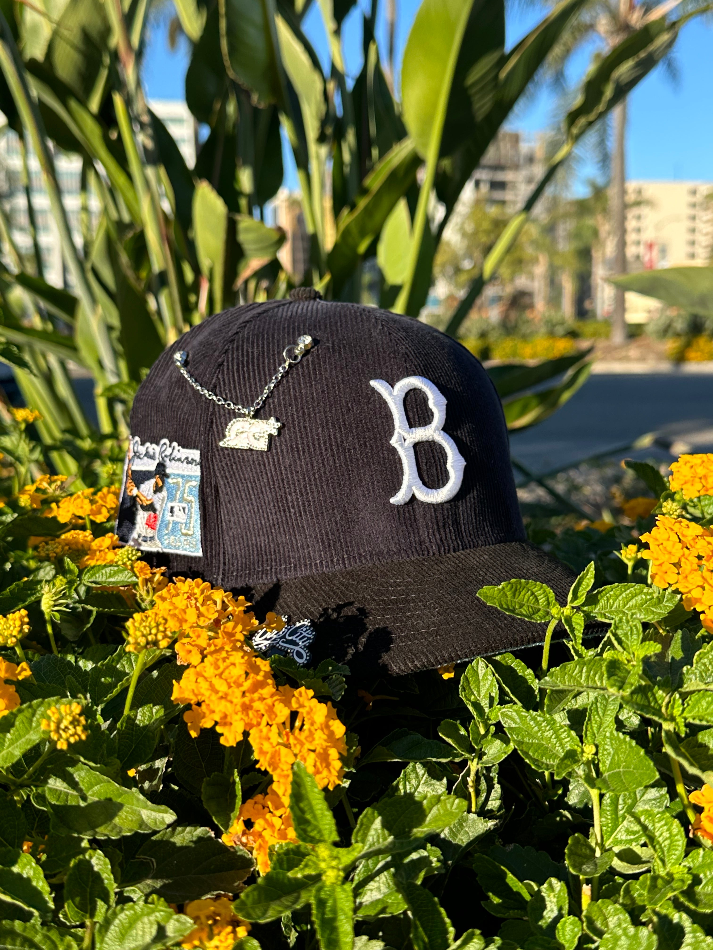 EXCLUSIVO NEW ERA 59FIFTY PANA BROOKLYN DODGERS MARINO/NEGRO CON PARCHE LATERAL DE JACKIE ROBINSON 