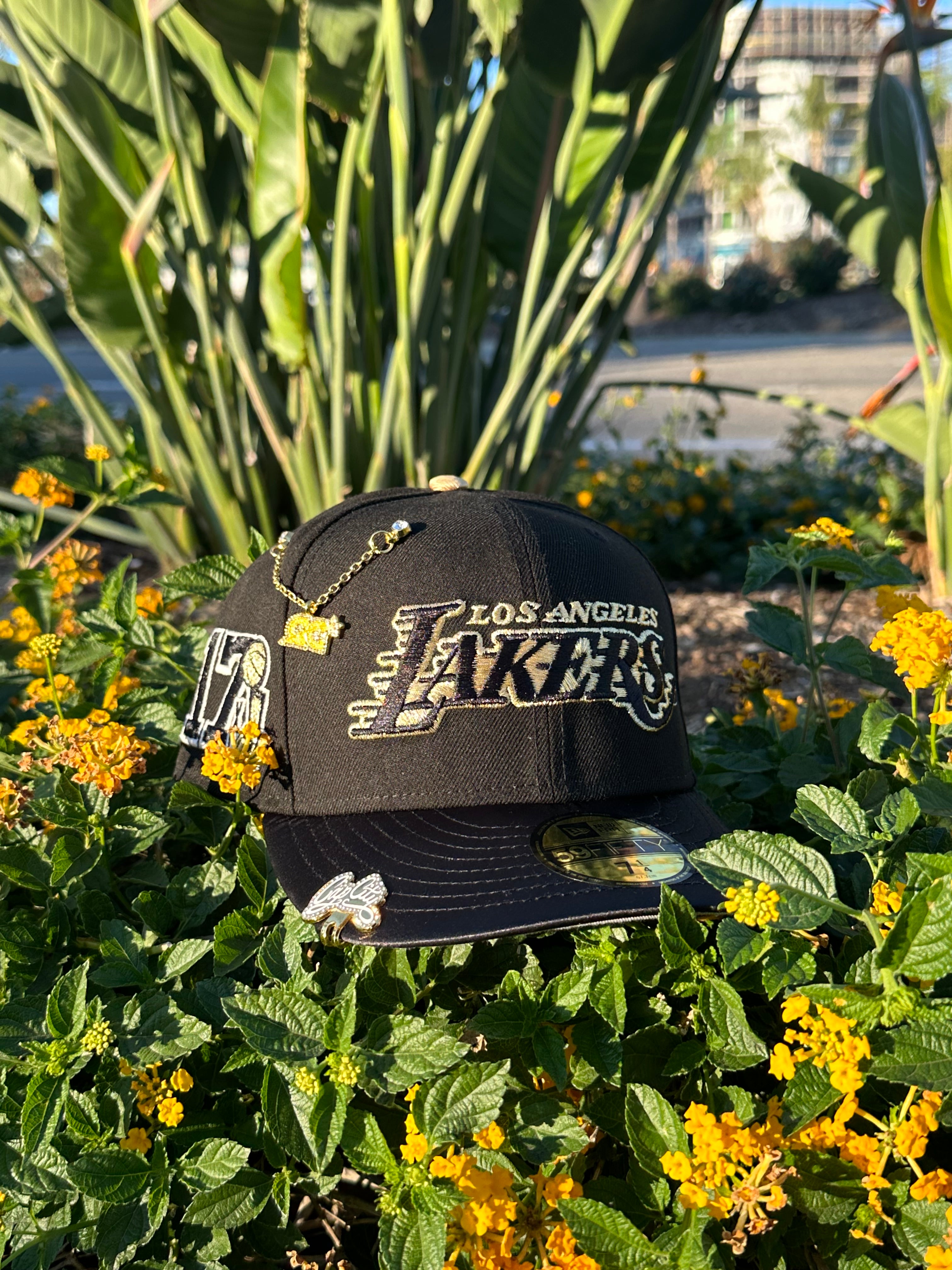 NEW ERA EXCLUSIVE 59FIFTY BLACK/SATIN LOS ANGELES LAKERS SCRIPT W/ 17X CHAMPIONS SIDE PATCH + 2020 CHAMPS SIDE PATCH