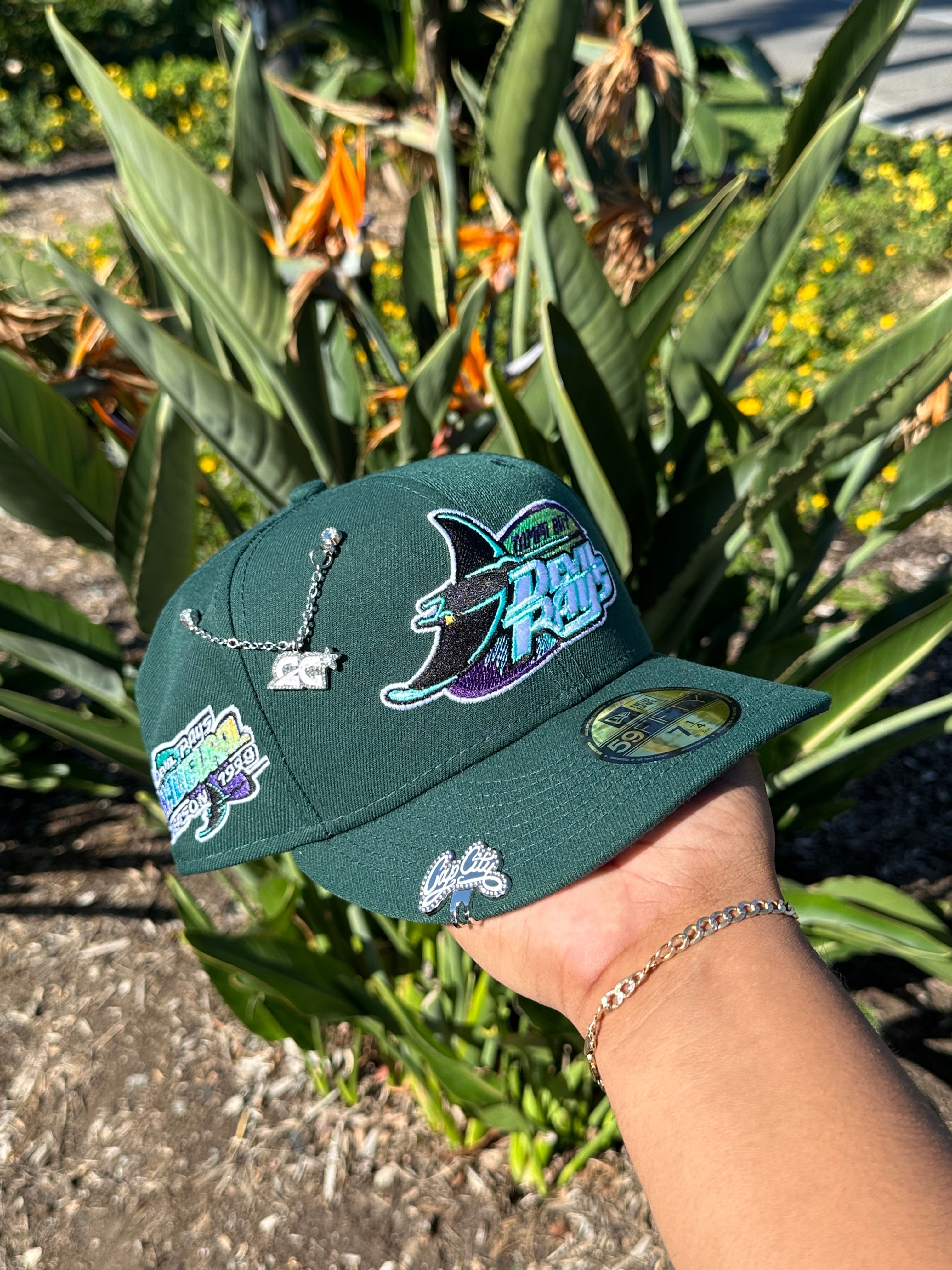 EXCLUSIVO DE NEW ERA 59FIFTY CERRADA FOREST GREEN TAMPA BAY DEVIL RAYS CON PARCHE DE TEMPORADA INAUGURAL DE 1998 