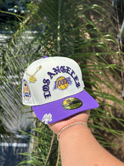 NEW ERA EXCLUSIVE 59FIFTY CHROME WHITE/PURPLE LOS ANGELES LAKERS W/ 60TH ANNIVERSARY SIDEPATCH + 2020 CHAMPS PATCH (GREEN UV)