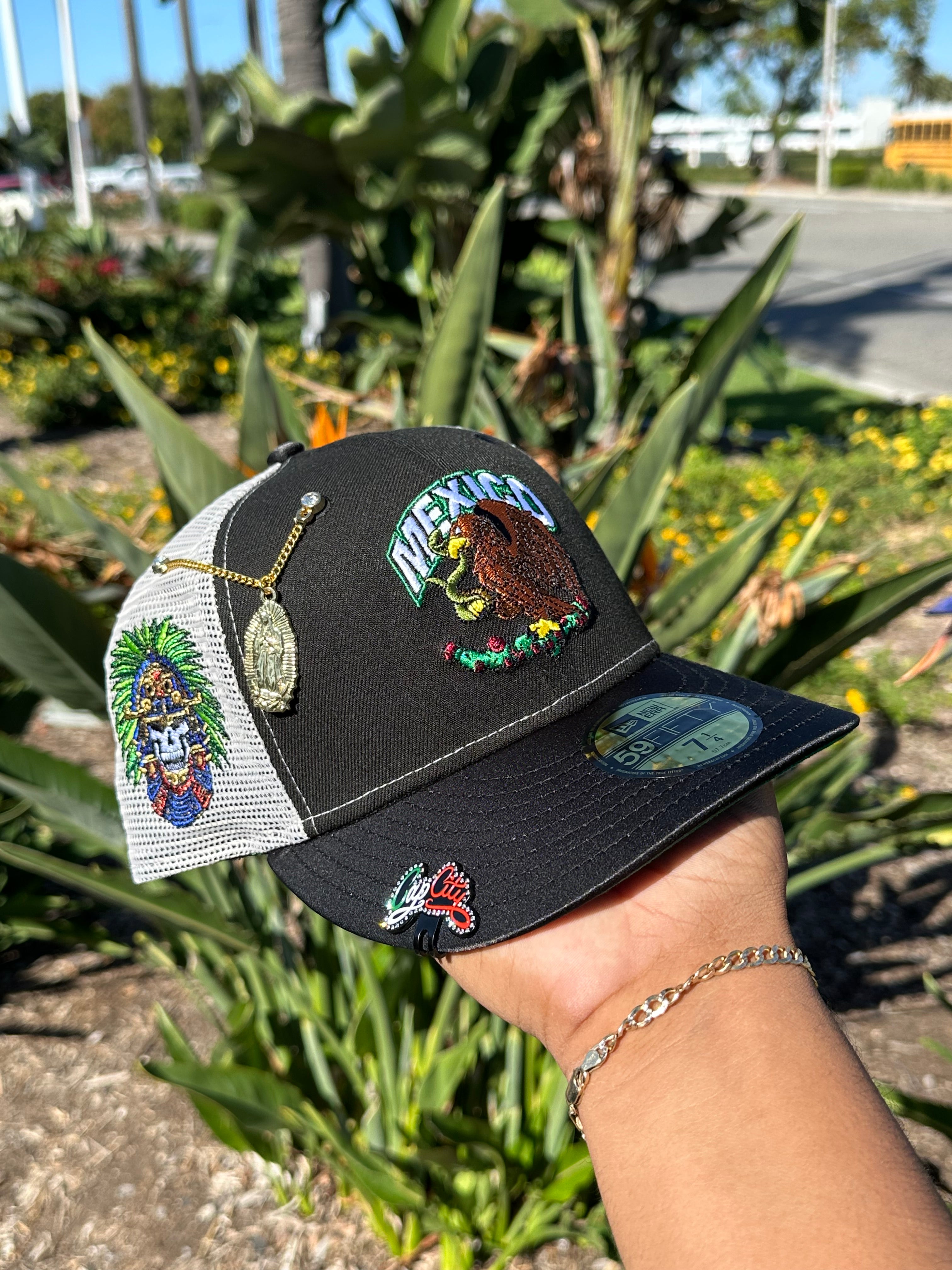 NEW ERA EXCLUSIVE 59FIFTY BLACK/SATIN "MEXICO" MESHBACK W/ AZTEC WARRIOR SIDE PATCH