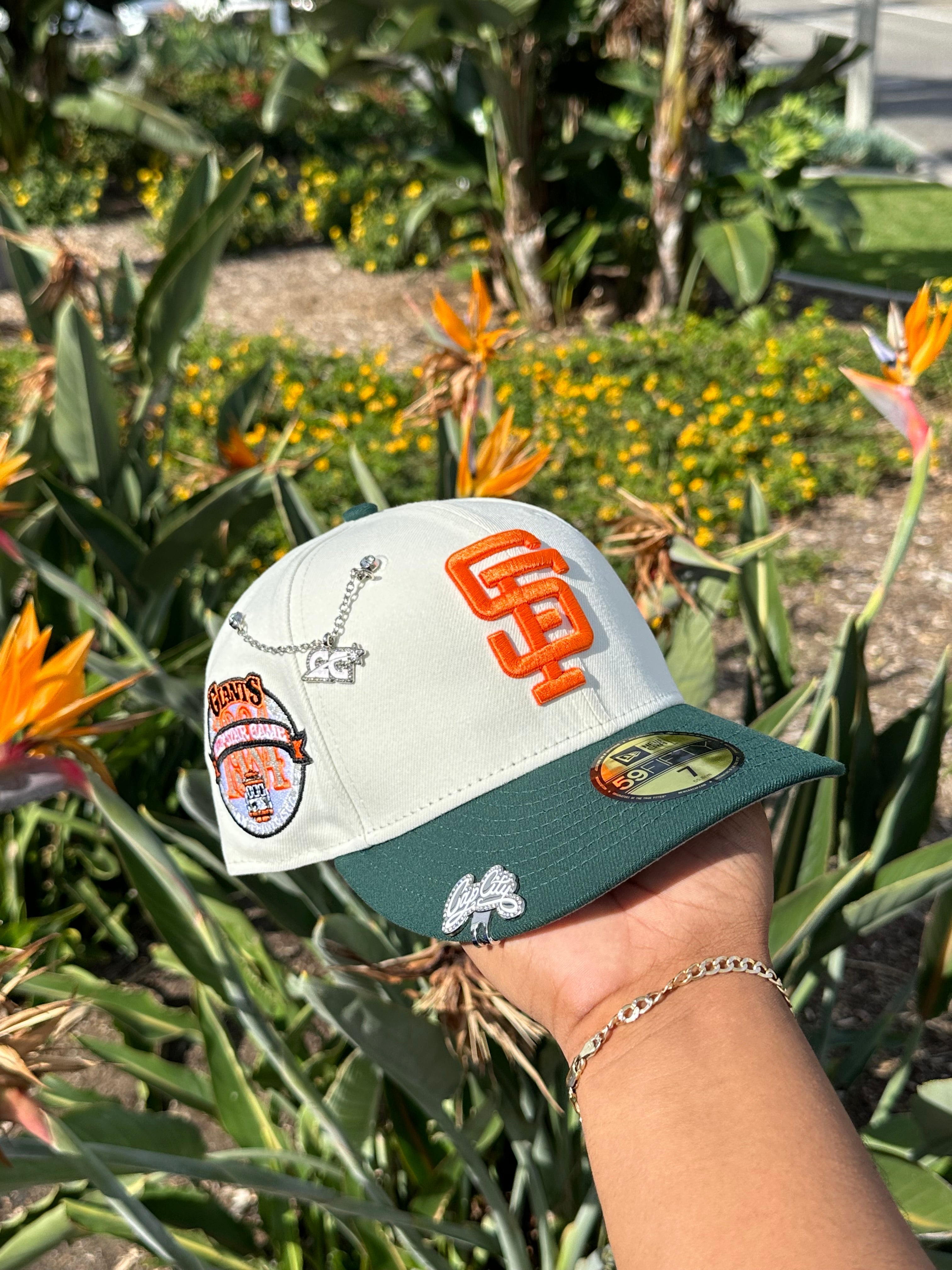 NEW ERA EXCLUSIVE 59FIFTY CHROME WHITE/GREEN SAN FRANCISCO GIANTS W/ 1984 ALL STAR GAME PATCH