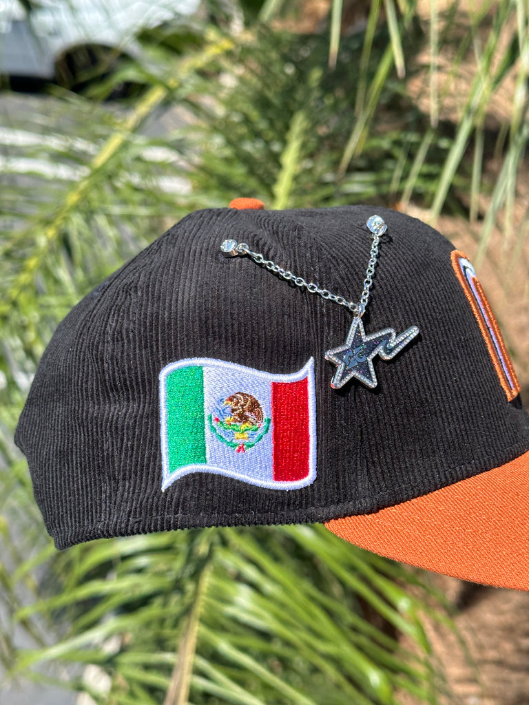 NEW ERA EXCLUSIVE 9FIFTY CORDUROY/RUST MEXICO TWO TONE SNAPBACK W/ MEXICO FLAG SIDE PATCH (GREY UV)