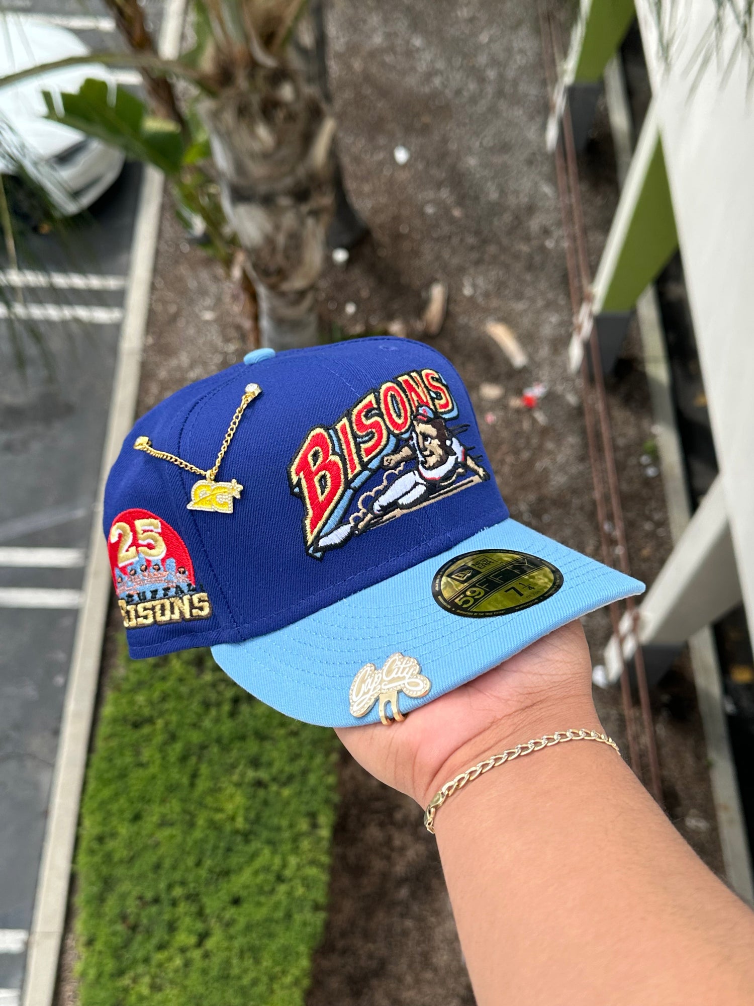 NEW ERA EXCLUSIVE 59FIFTY BLUE/ICY BLUE BUFFALO BISONS W/ 25TH ANNIVERSARY PATCH