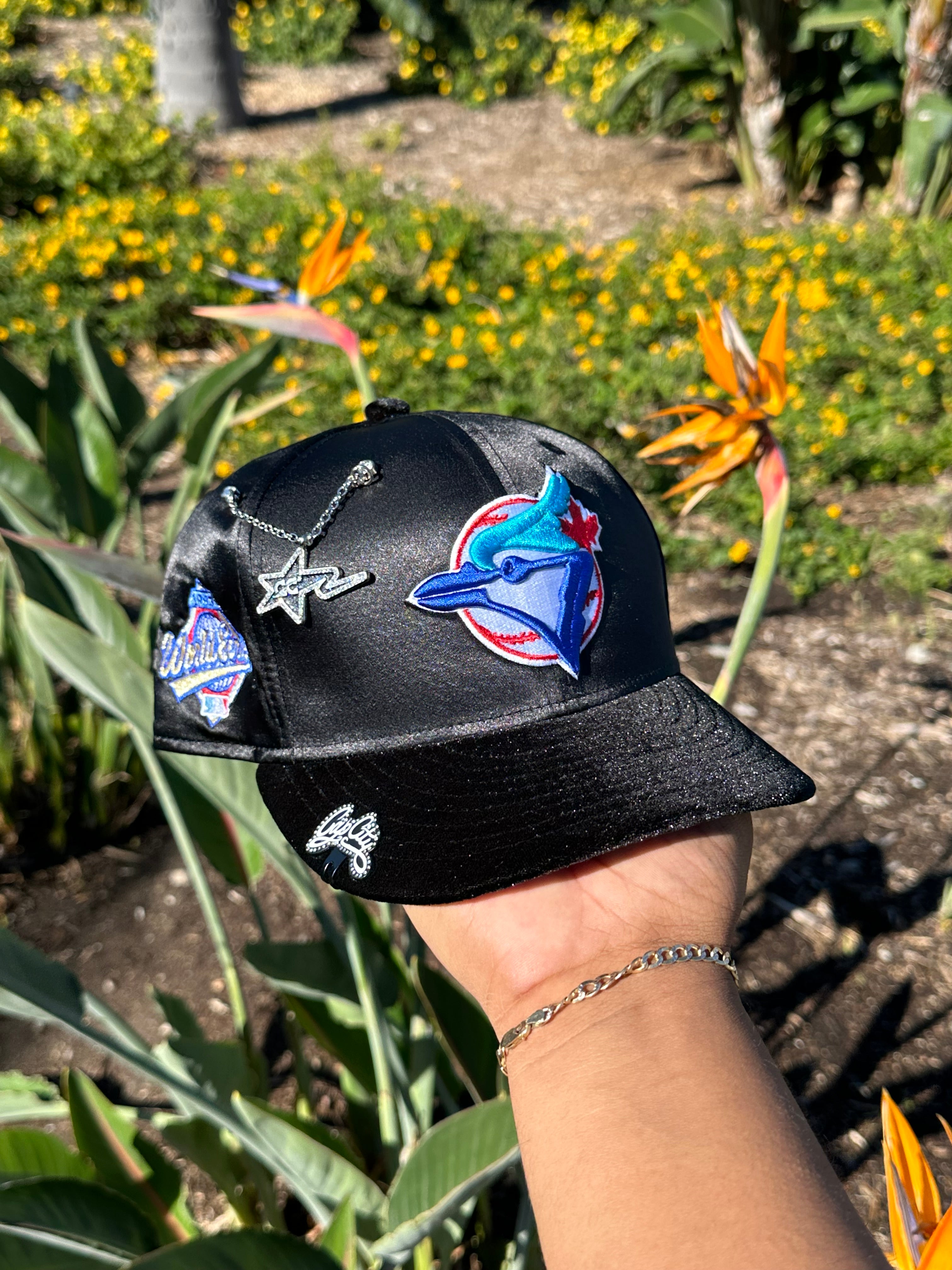 EXCLUSIVO NEW ERA 59FIFTY NEGRO SATINADO/TERCIOPELO TORONTO BLUEJAYS CON PARCHE DE LA SERIE MUNDIAL 1993 